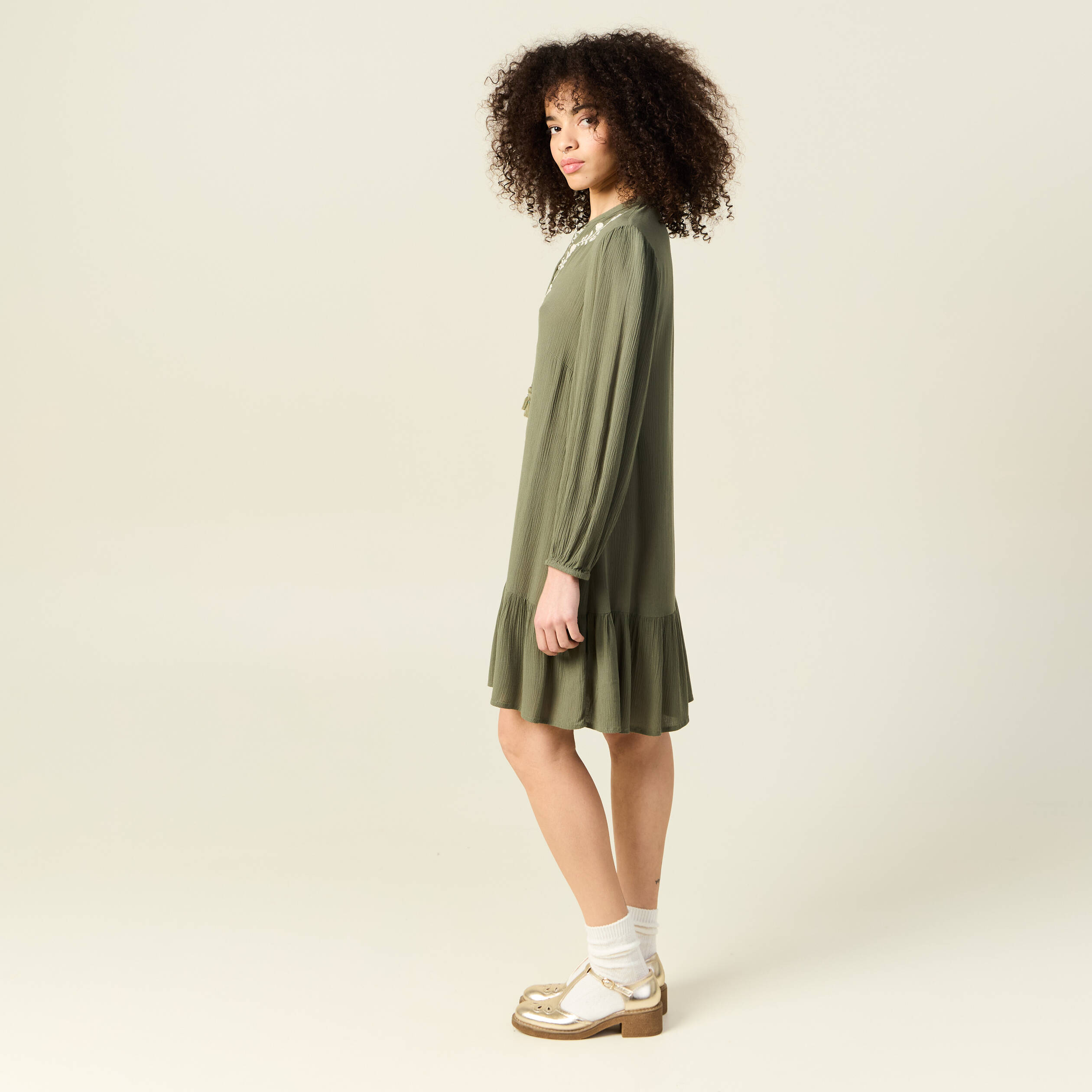 robe evasee broderie vert kaki femme Robe évasée broderie vert kaki femme