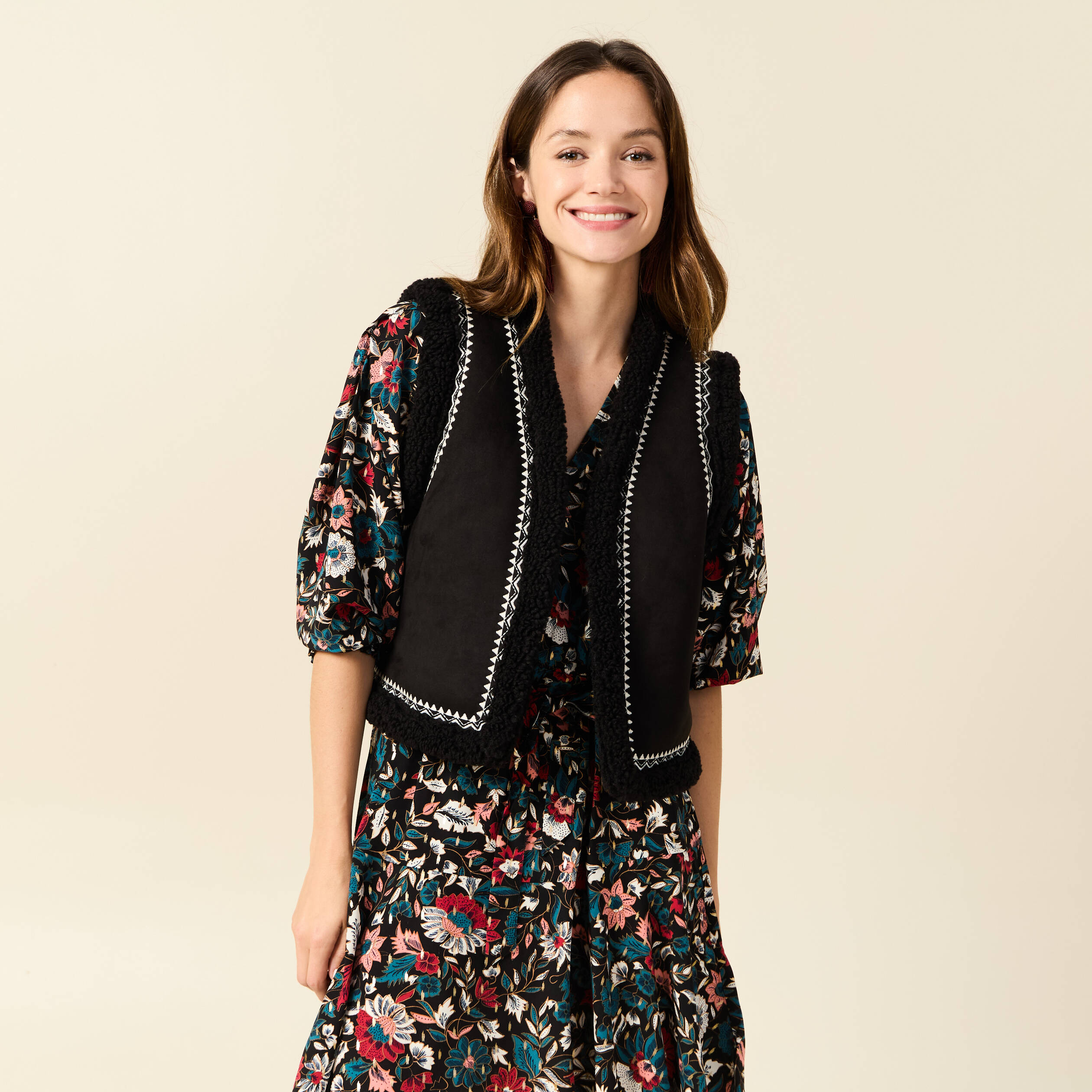 Gilet sans manches suedine noir femme Bonobo