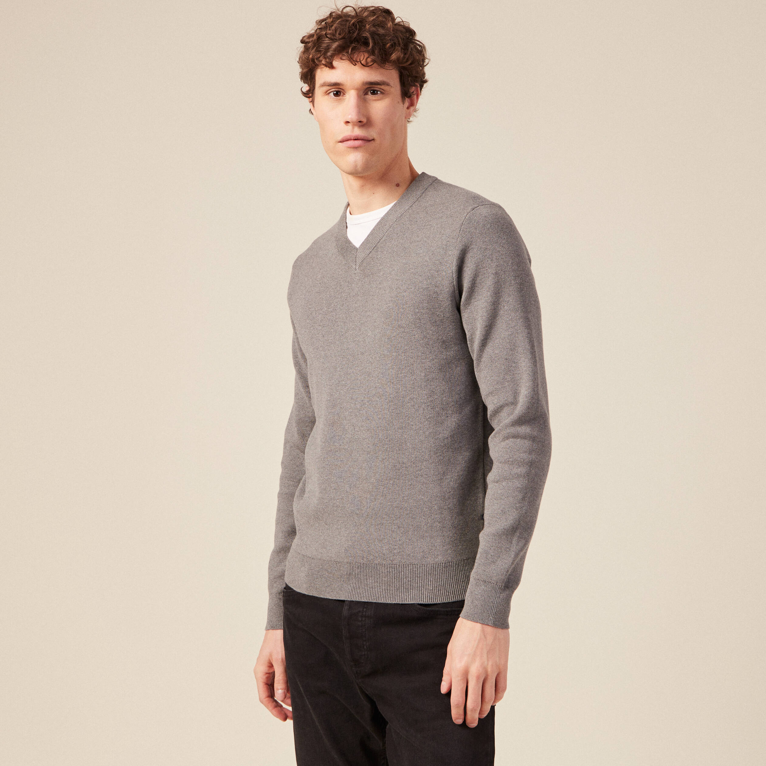 pull col en v eco responsable gris fonce homme Pull col en V éco-responsable gris foncé homme