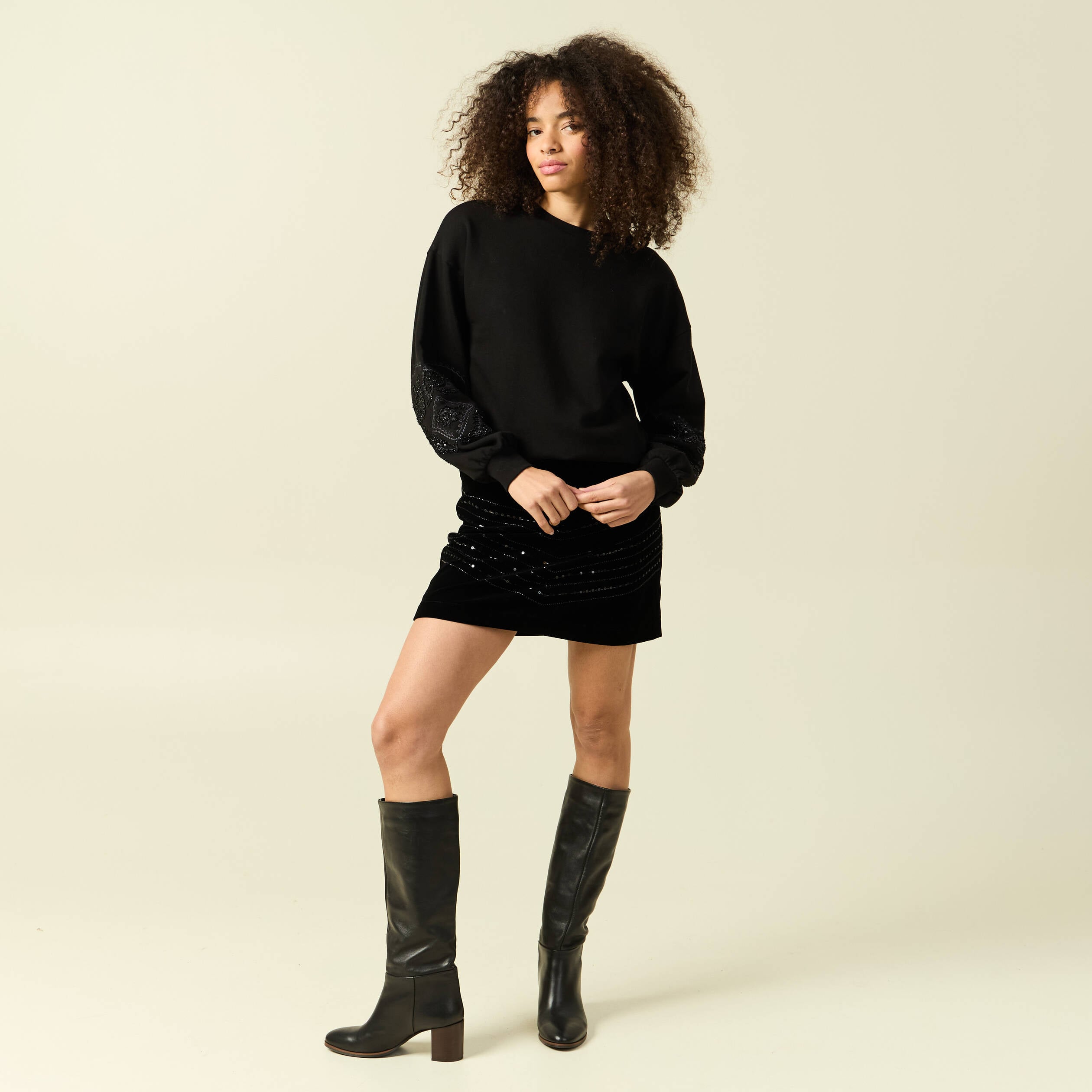 Sweat col rond manches longues noir femme