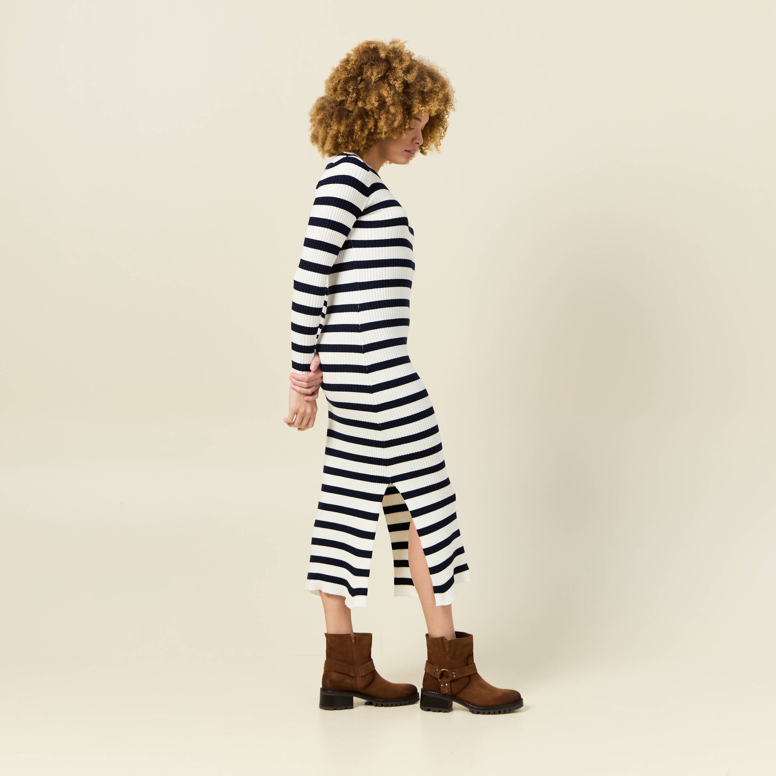 robe tricot longue ajustee bleu marine femme Robe tricot longue ajustée bleu marine femme