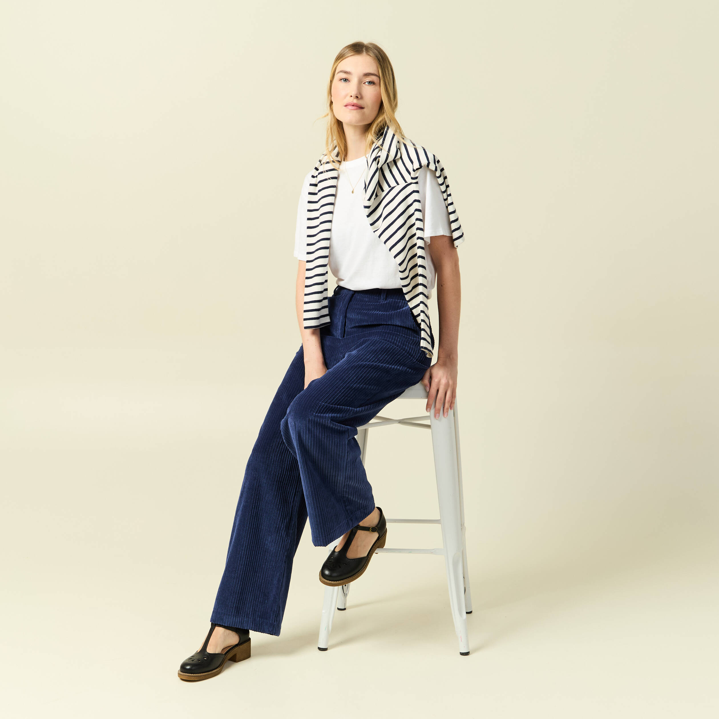 Pantalon large taille haute en velours bleu marine femme Bonobo