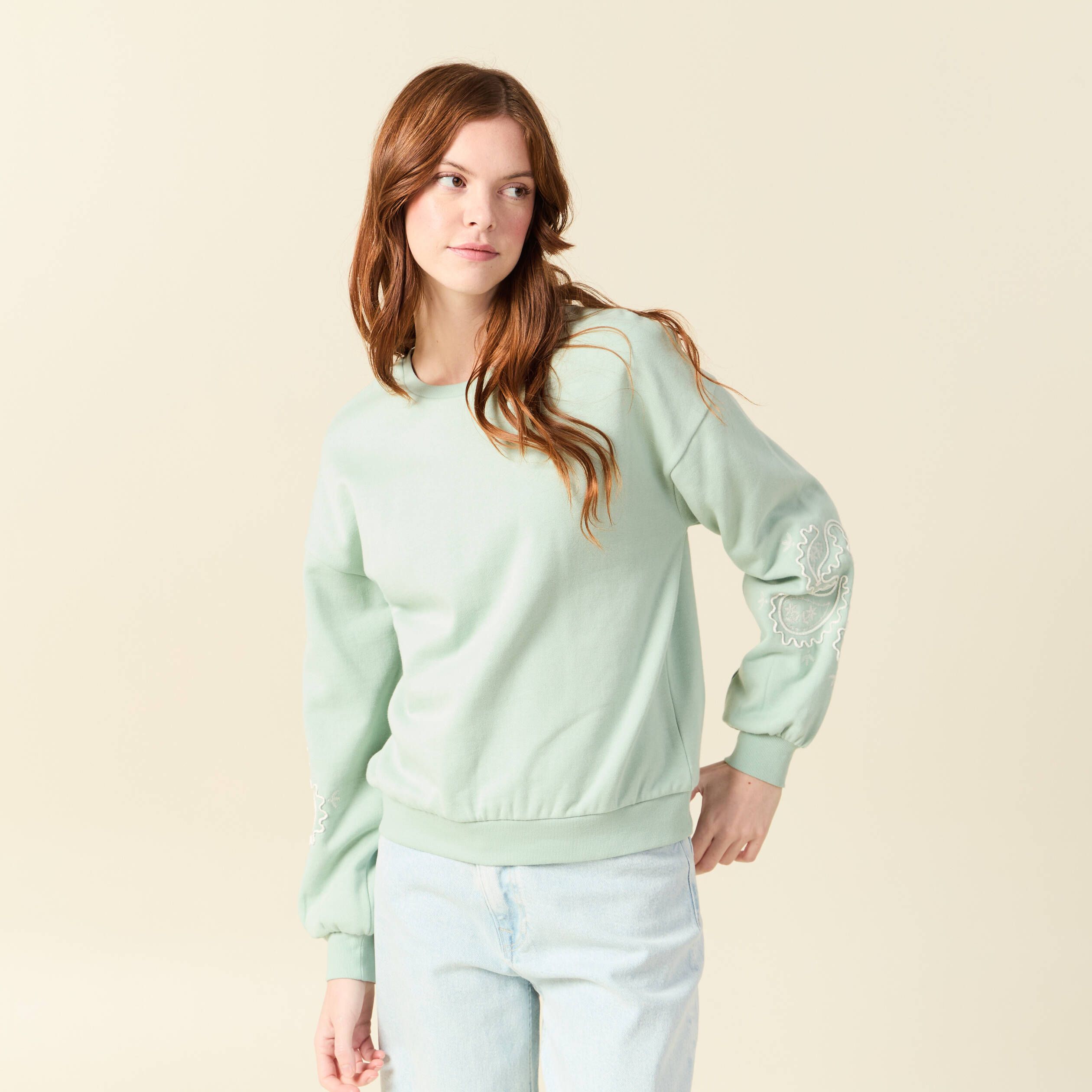 Sweat droit court col rond en coton vert pastel femme