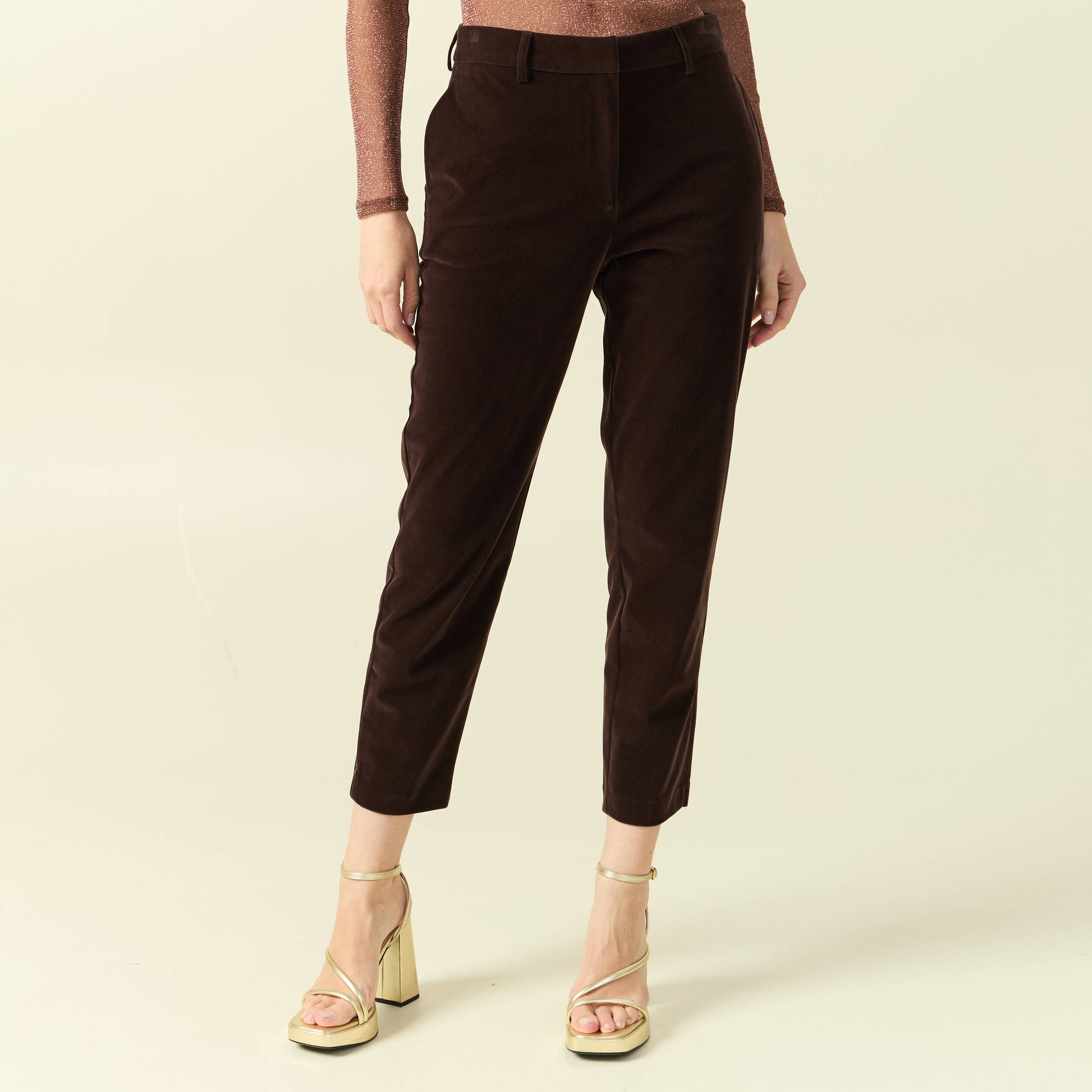 Pantalon flare taille haute en velours marron fonc&eacute; femme