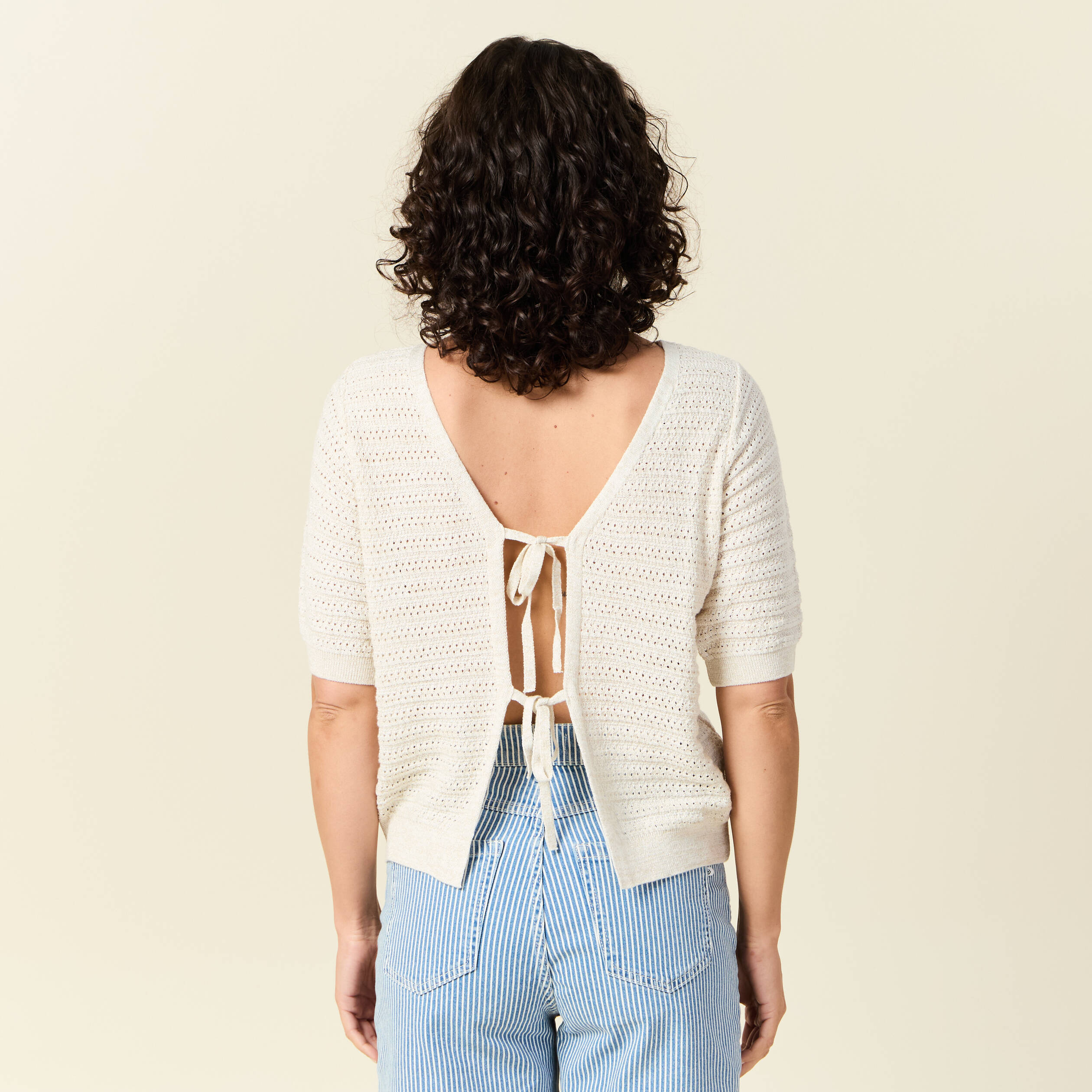 Gilet manches courtes ajour&eacute; creme femme