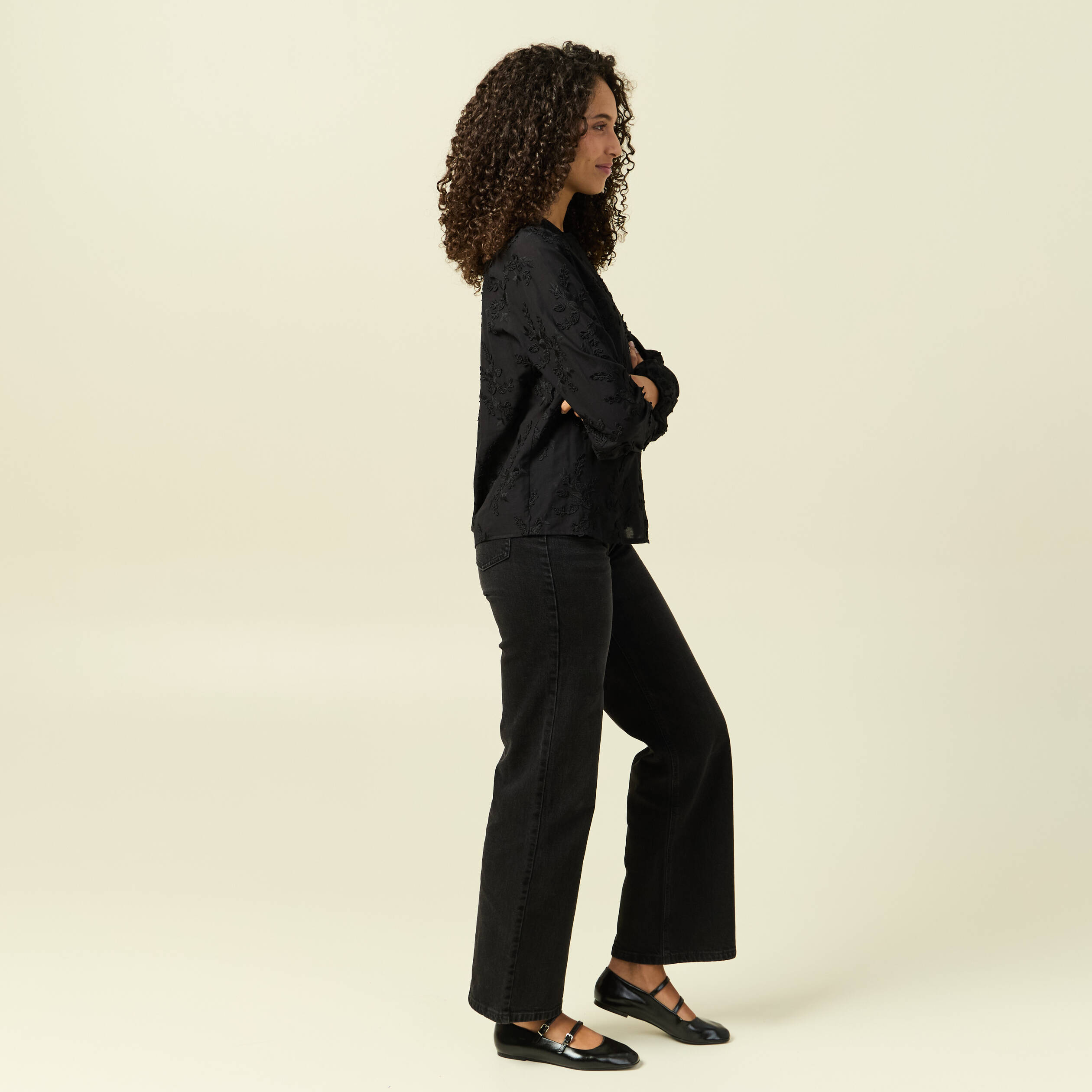 Chemise manches longues broderie coton noir femme