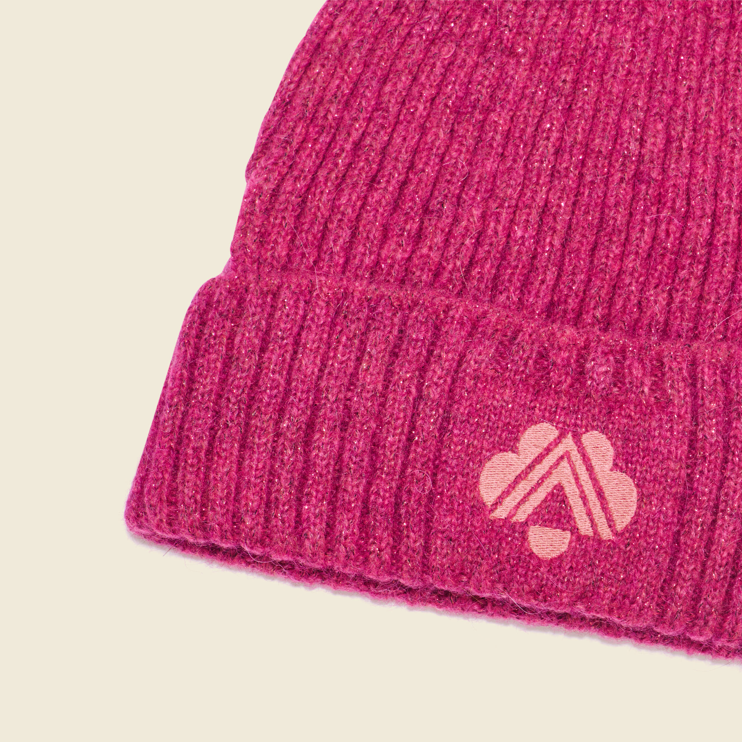 bonnet tricote fabrique en france rose fushia femme Bonnet tricoté fabriqué en France rose fushia femme