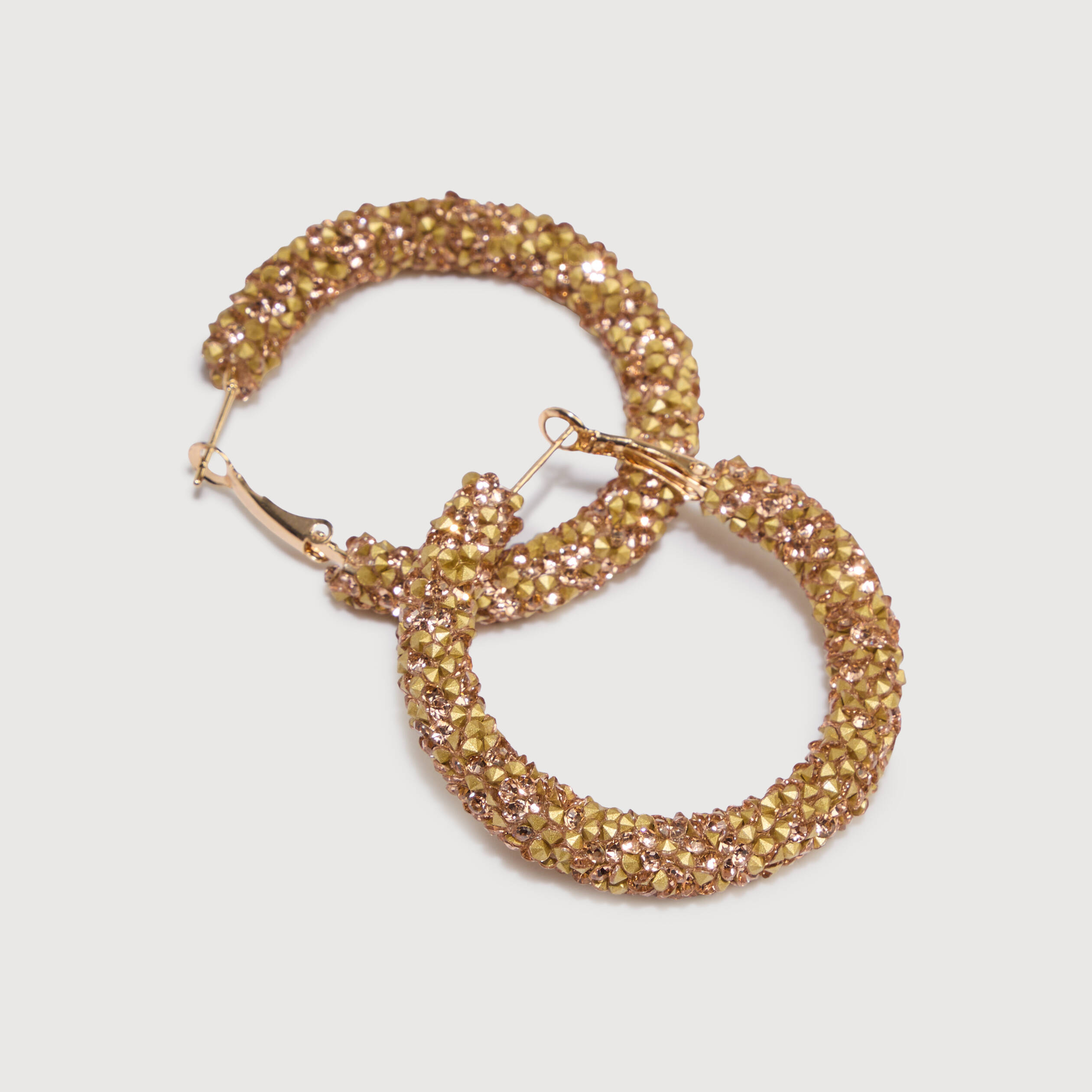 Boucles d'oreilles cr&eacute;oles rose clair femme