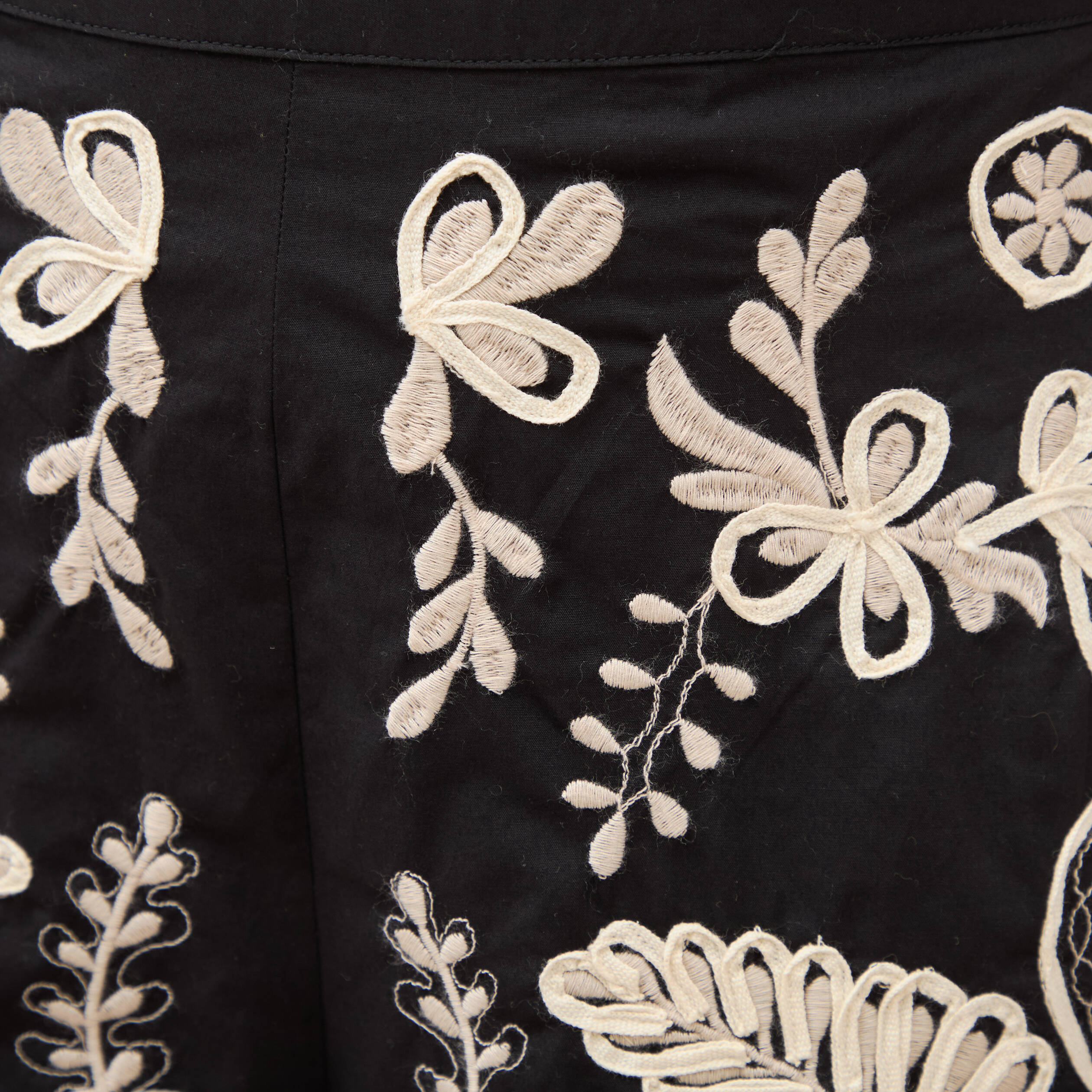 Short en coton avec broderie noir femme