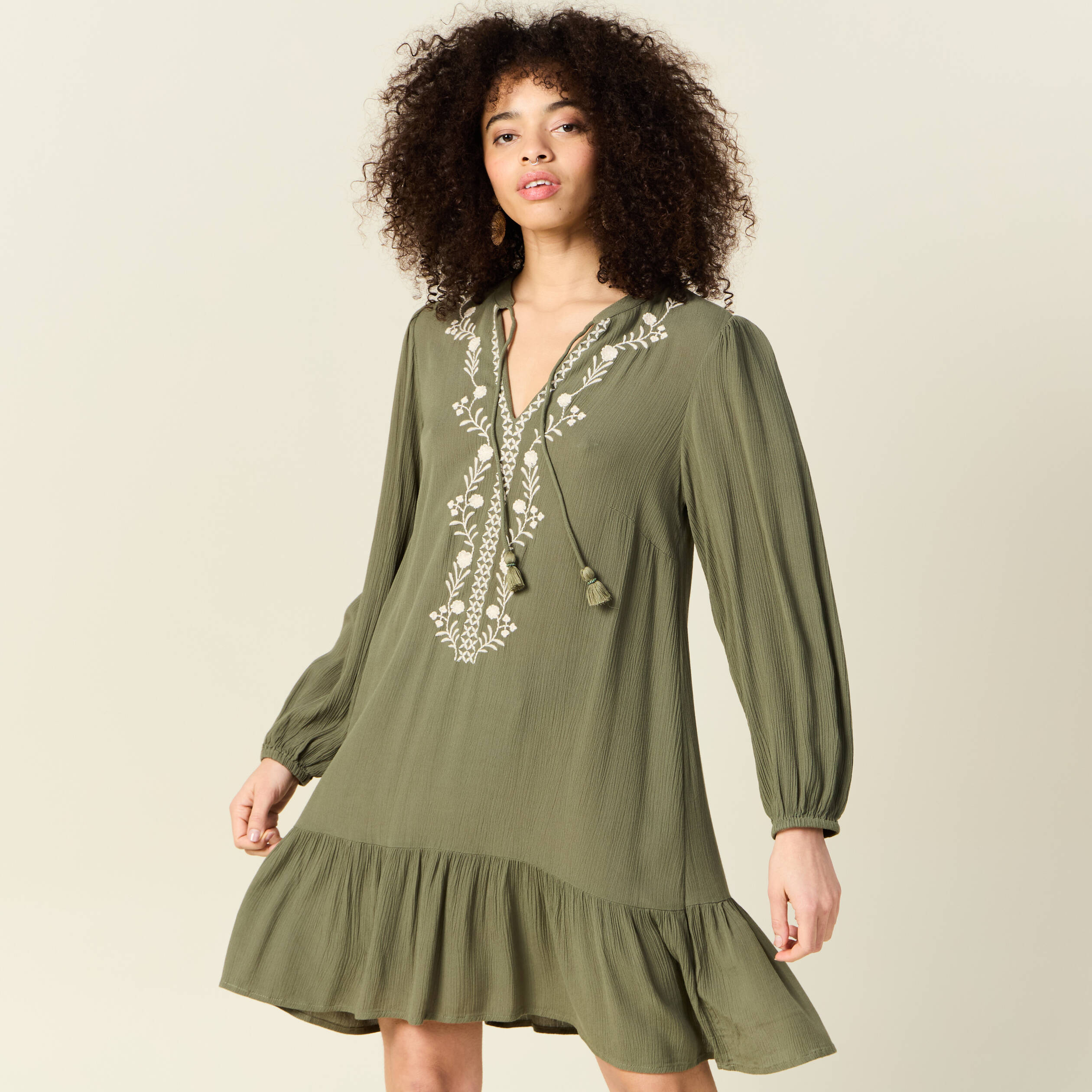 robe evasee broderie vert kaki femme Robe évasée broderie vert kaki femme