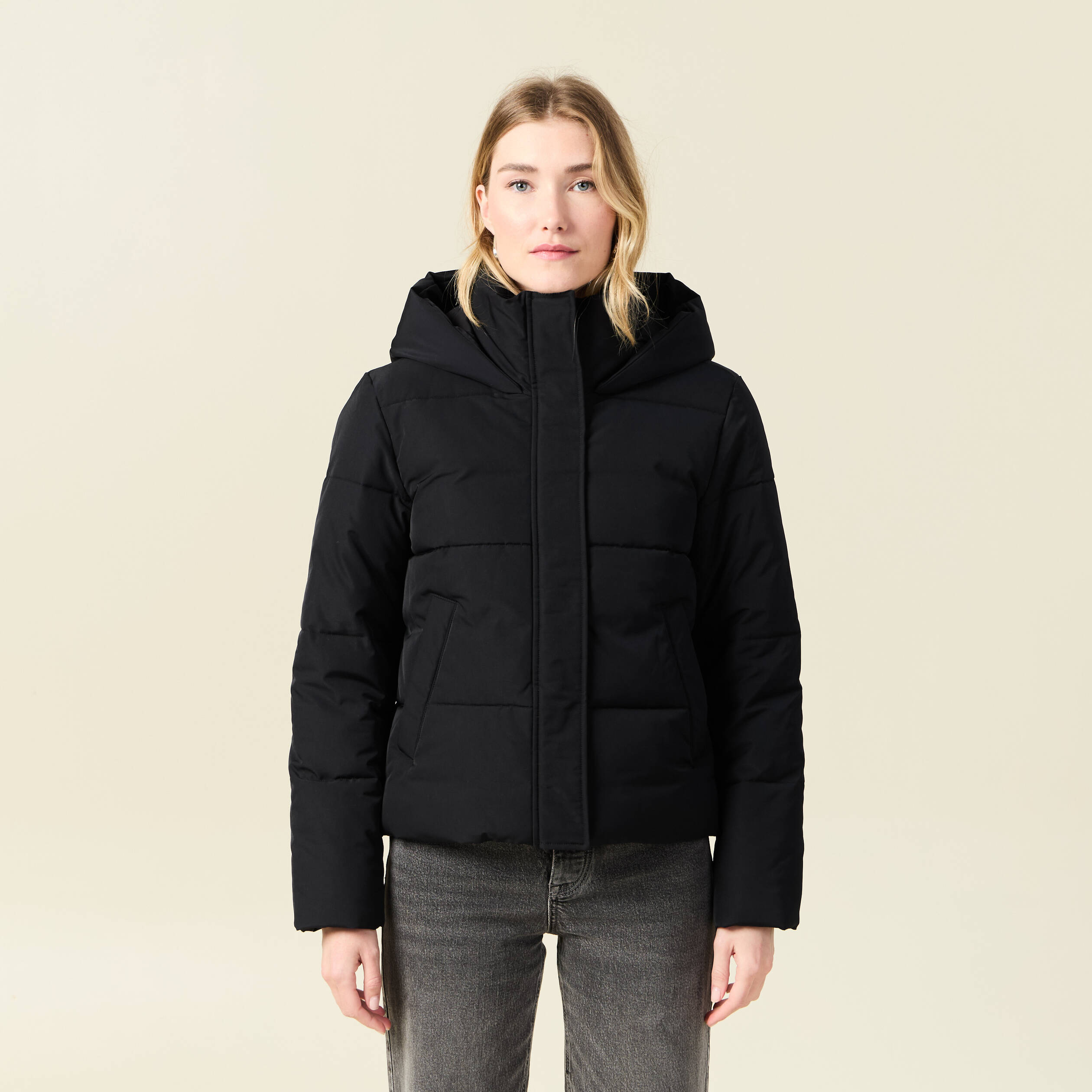 Doudoune &agrave; capuche noir femme