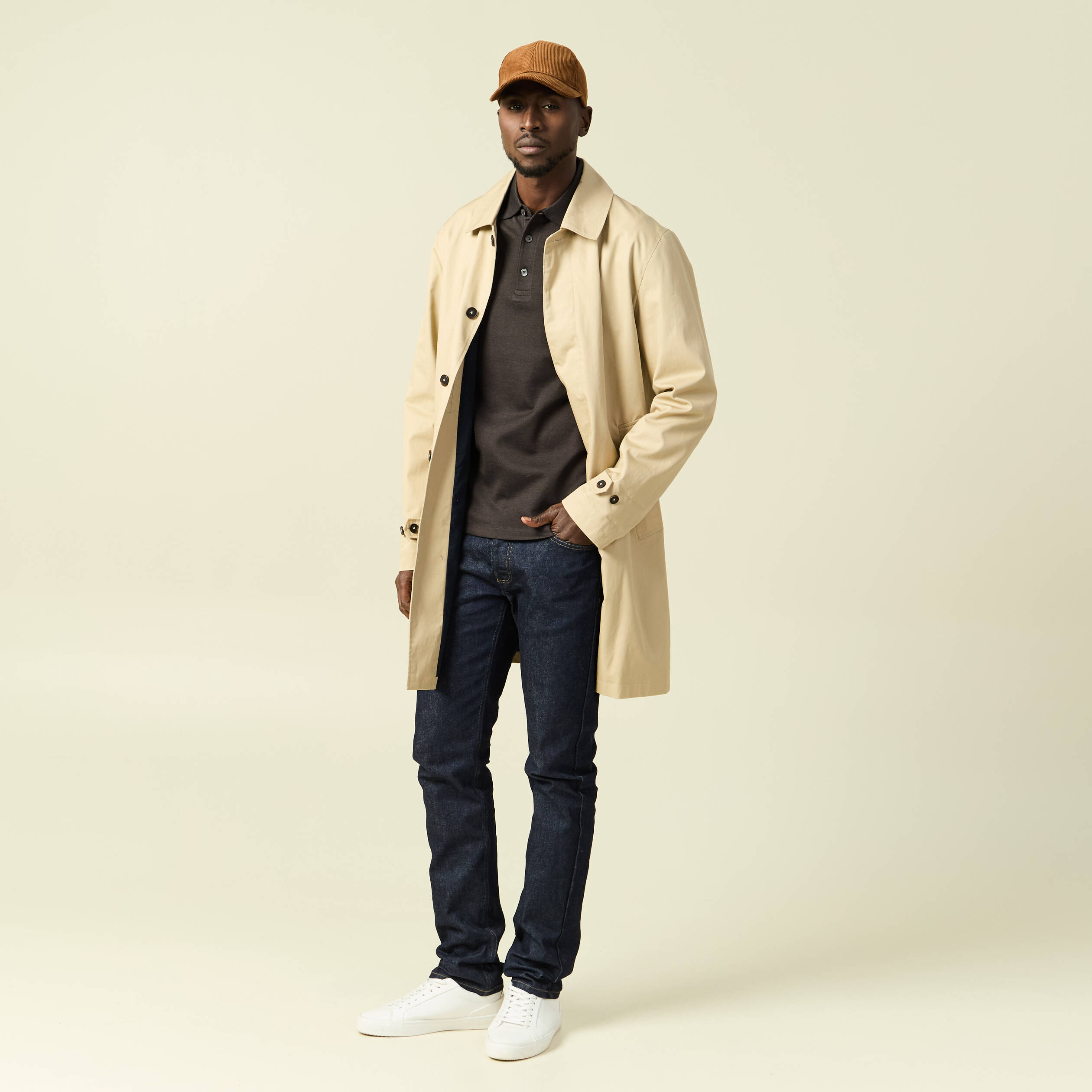 Polo cintr&eacute; manches longues marron fonc&eacute; homme