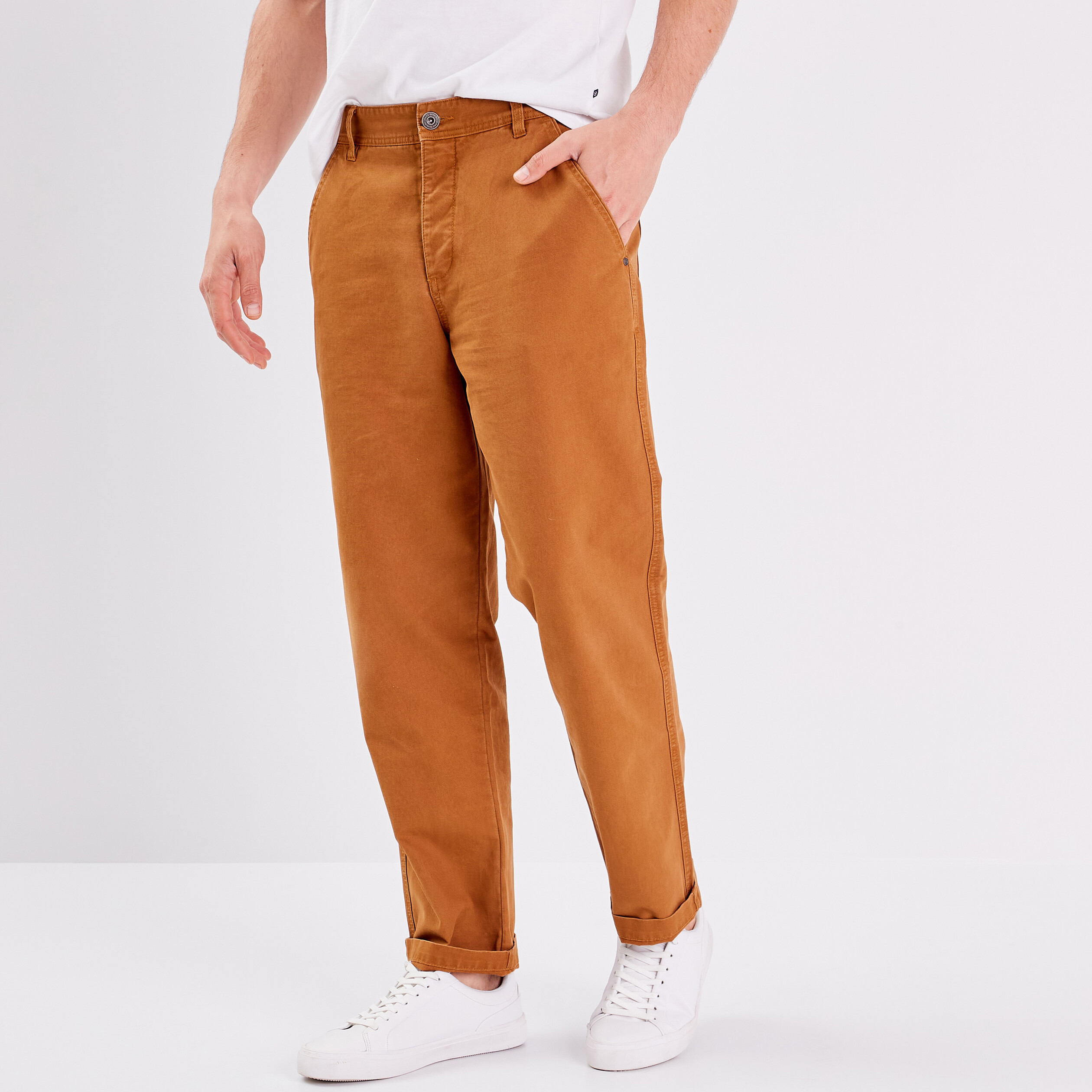 Chino marron homme 2025