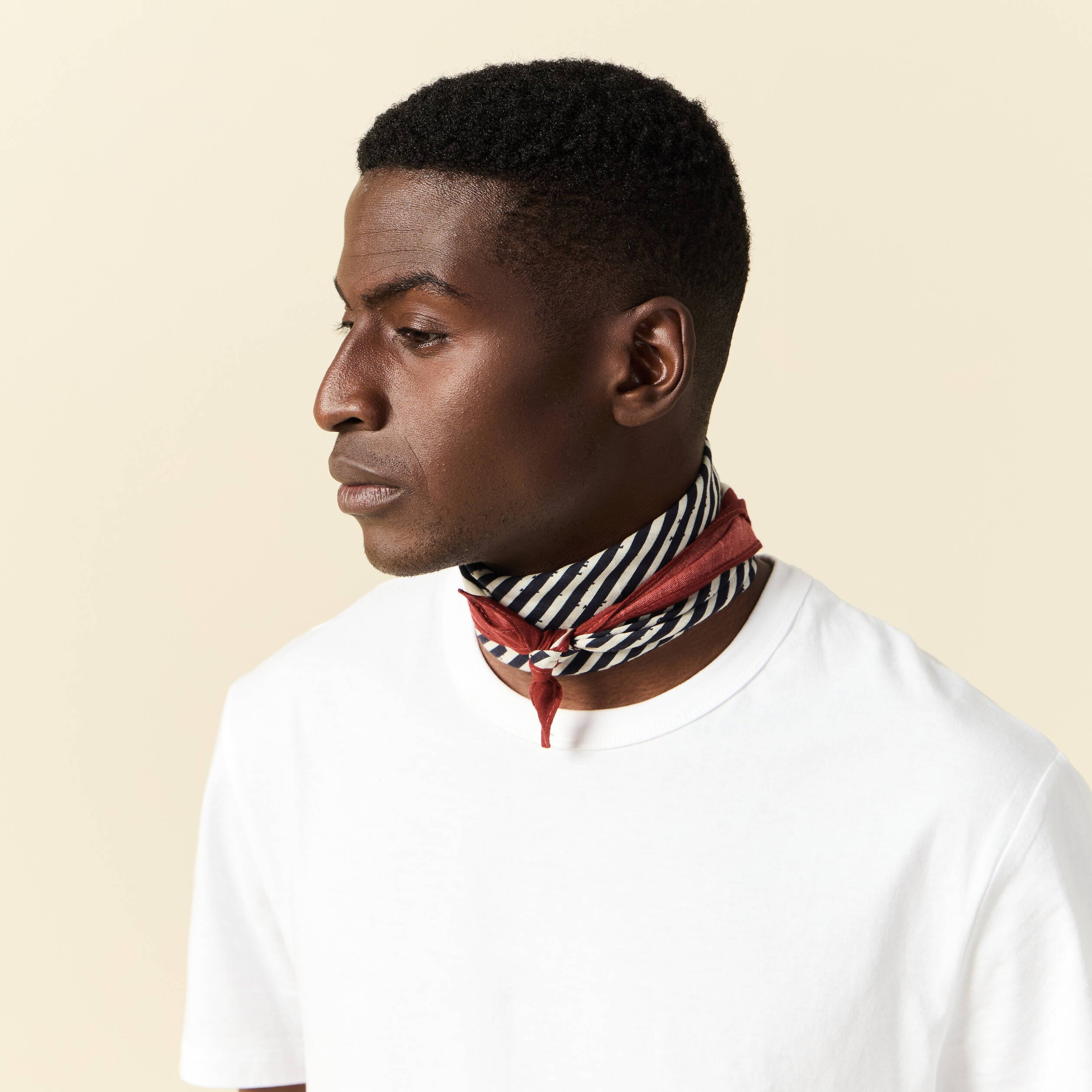 foulard carre ecru homme Foulard carré ecru homme