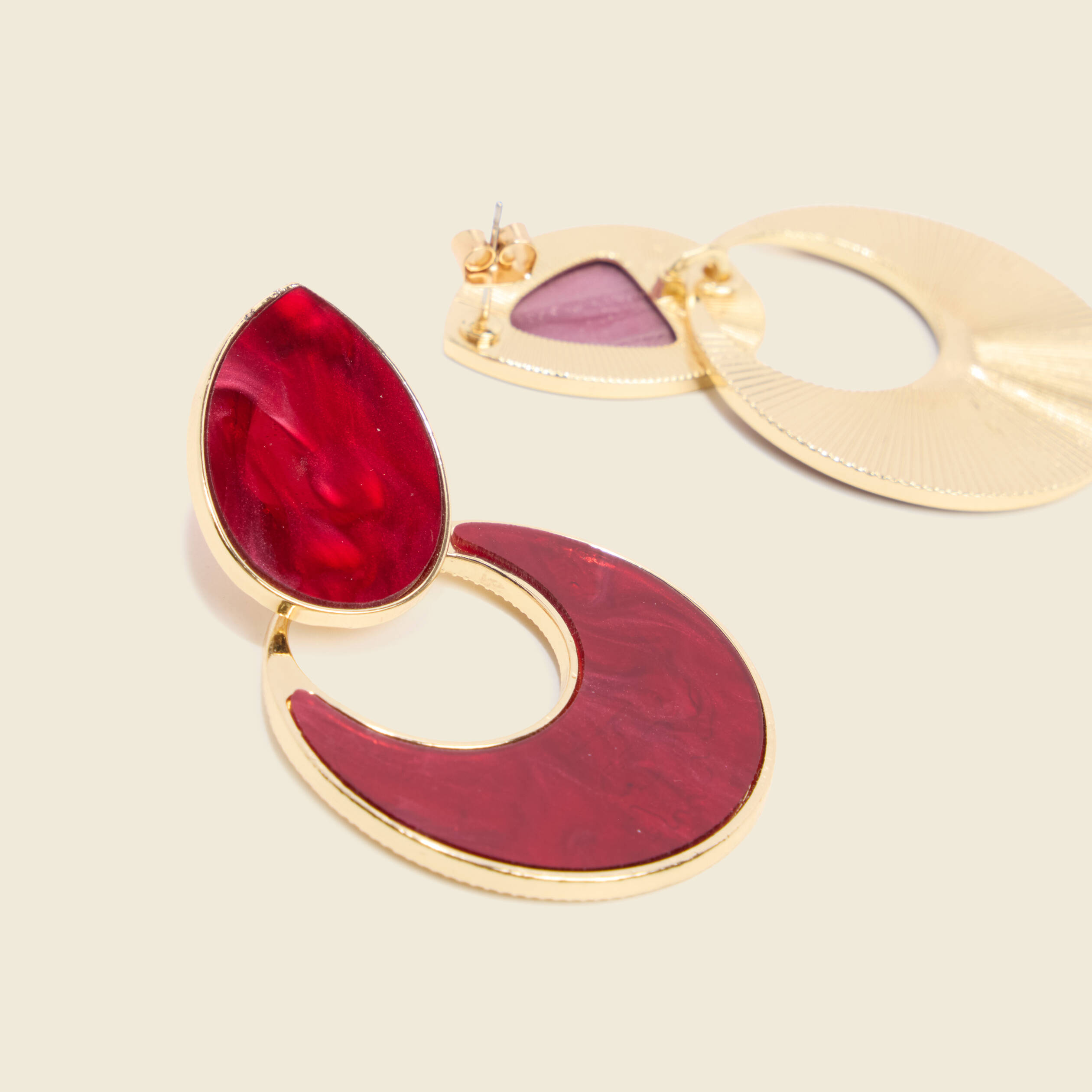 Boucles d'oreilles bordeaux femme