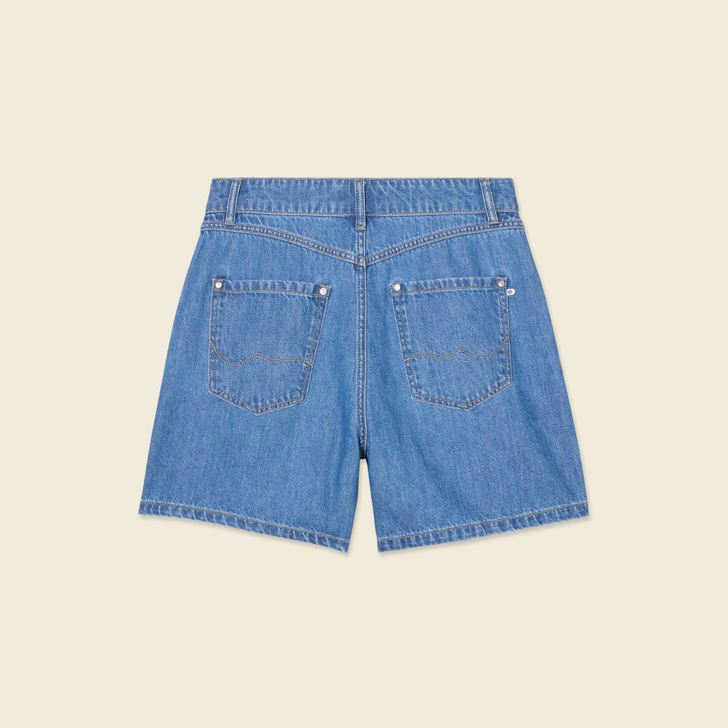short droit en jean a pinces denim baby bleu femme Short droit en jean à pinces denim baby bleu femme