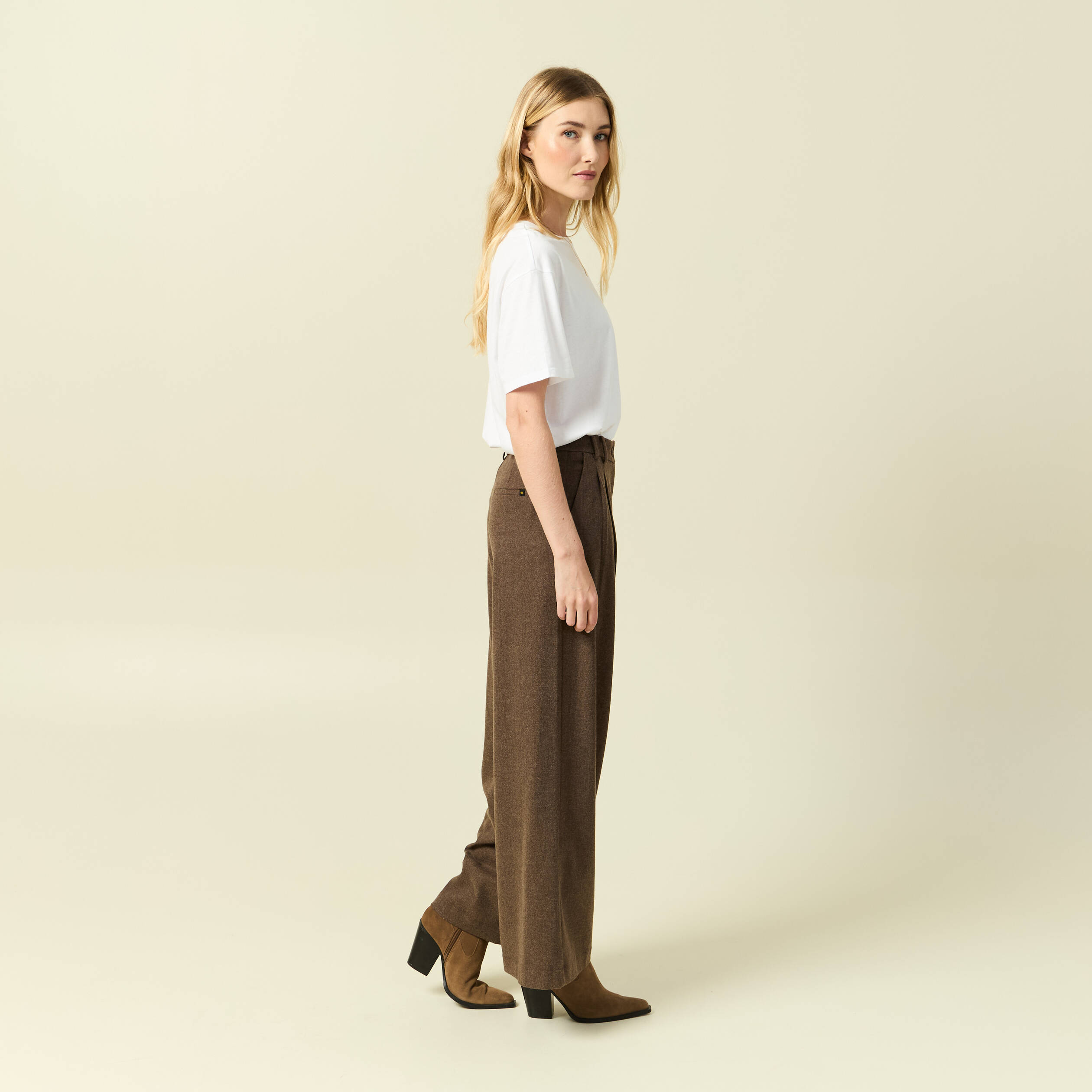 Pantalon large taille haute marron fonc&eacute; femme