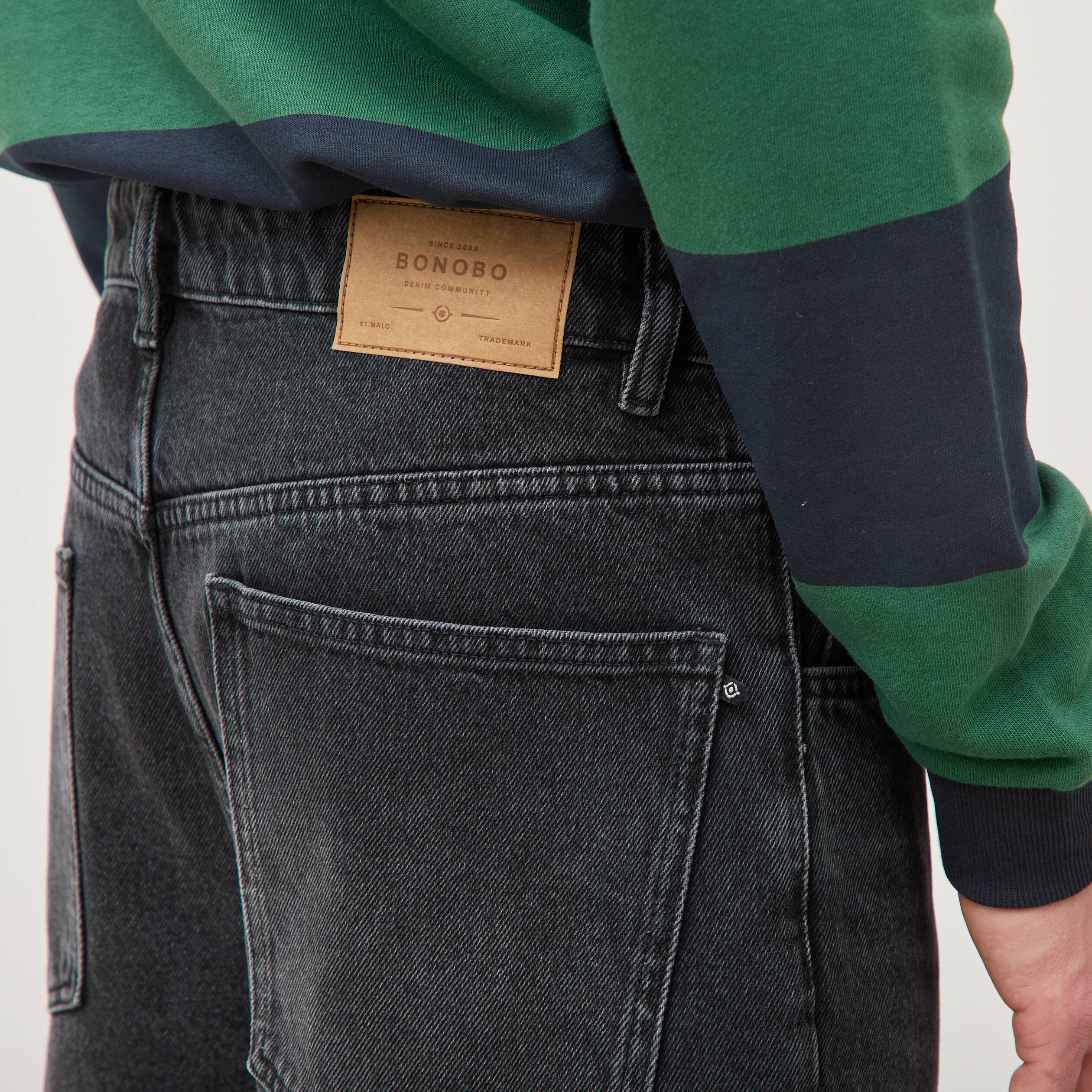 Jeans large longueur 32 en coton denim noir homme
