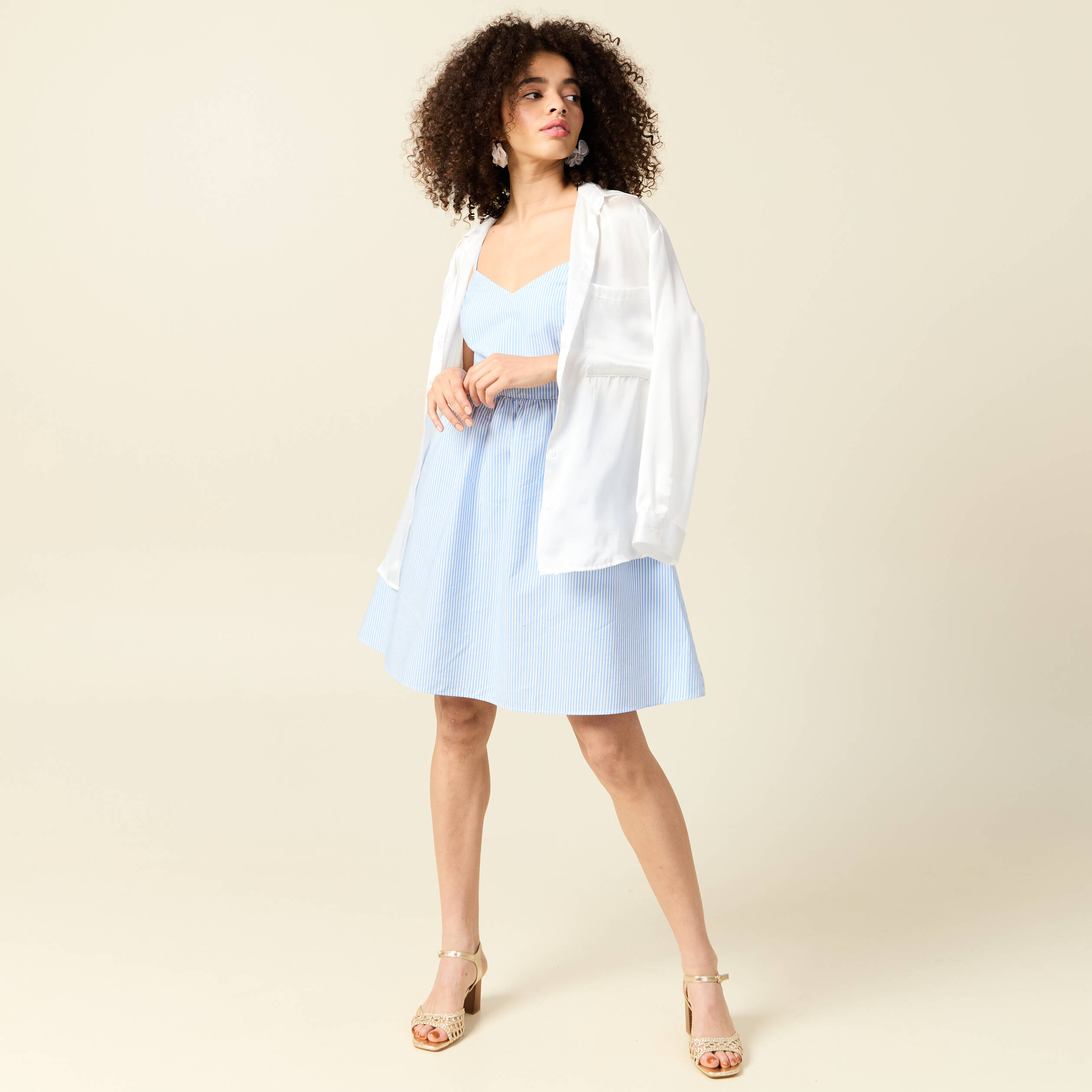 robe evasee col v sans manches en coton bleu femme Robe évasée col V sans manches en coton bleu femme