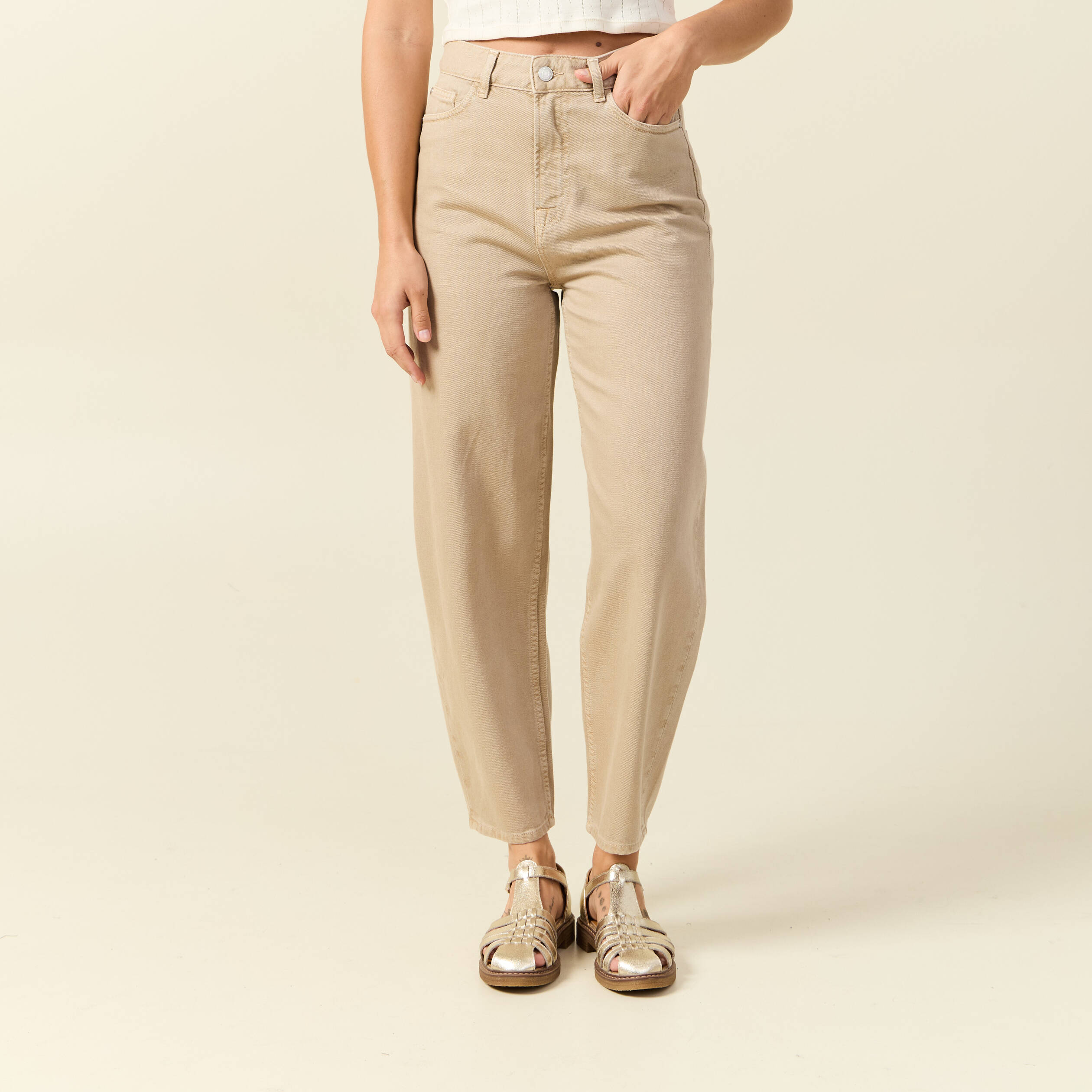 jeans slouchy taille haute en coton beige femme Jeans slouchy taille haute en coton beige femme