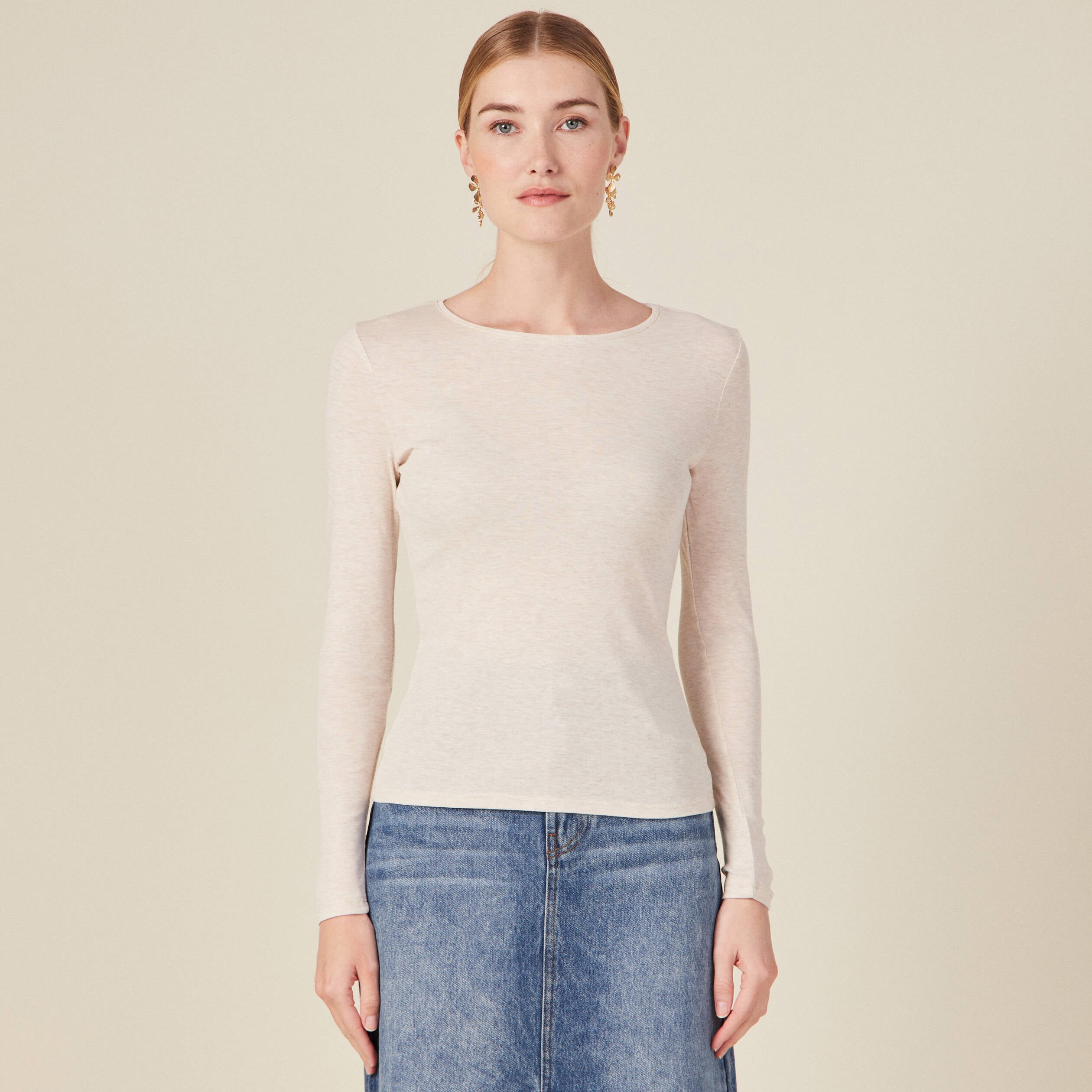 T-shirt cintr&eacute; manches longues col rond beige femme