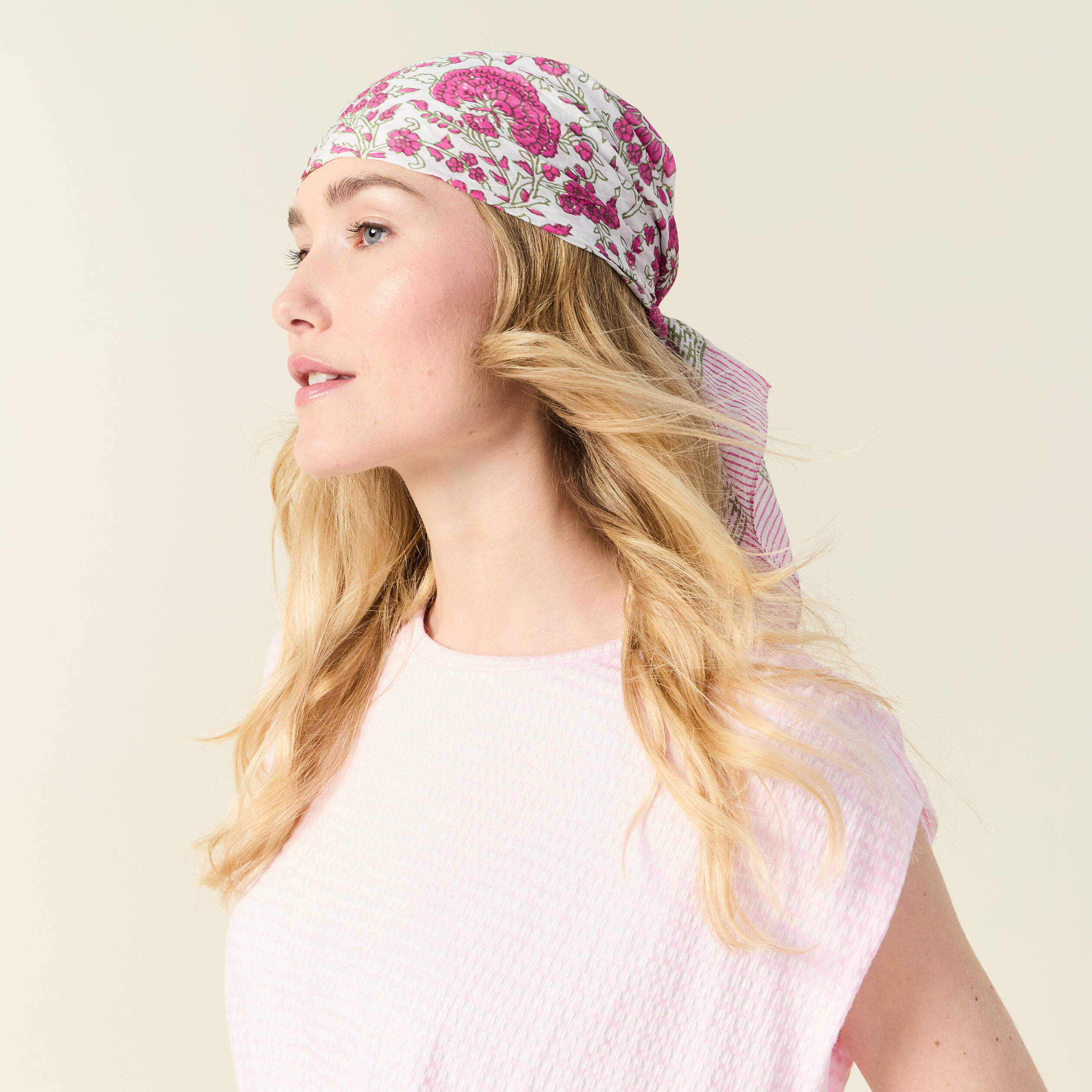 foulard rose fushia femme Foulard rose fushia femme