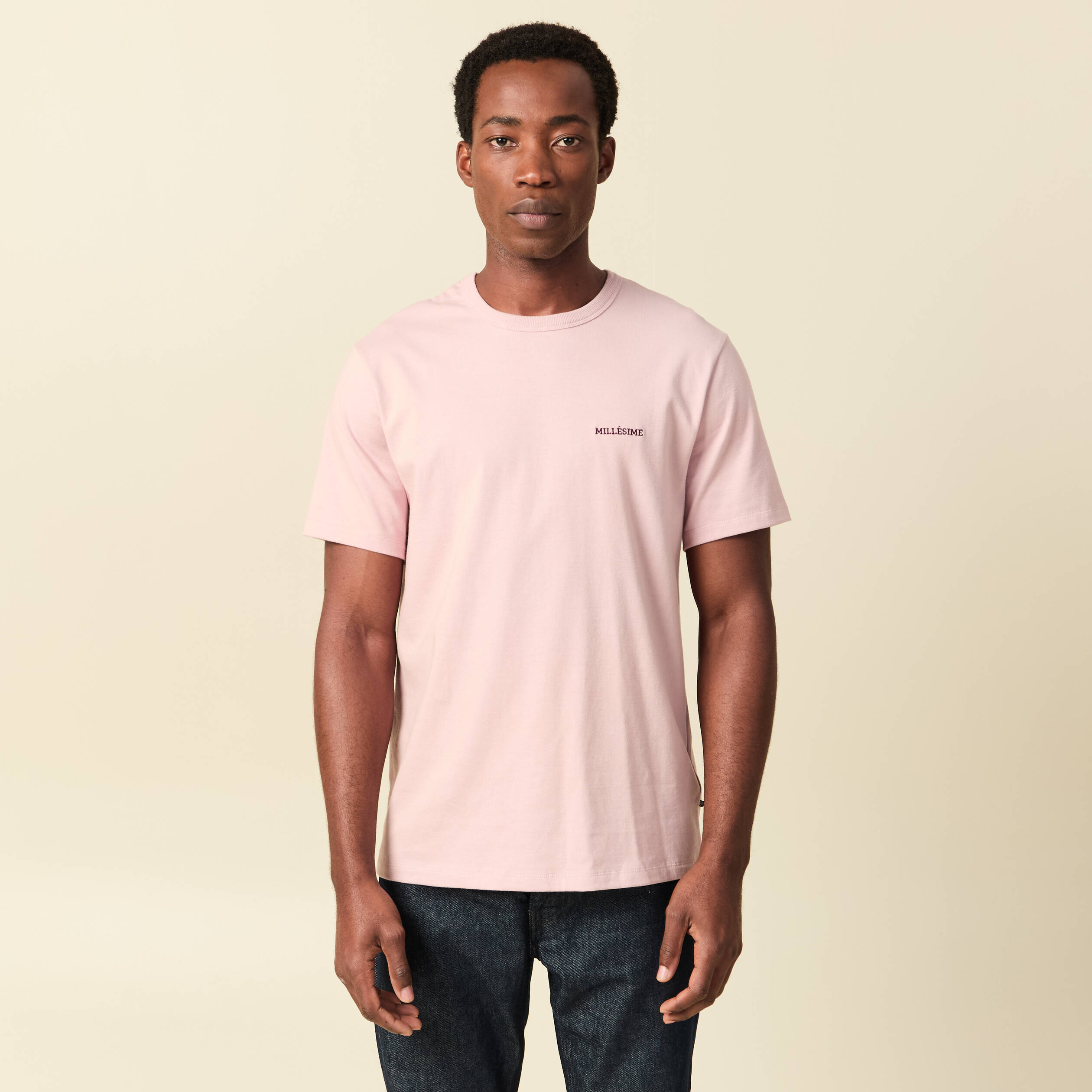T-shirt col rond manches courtes brod&eacute; rose pastel homme