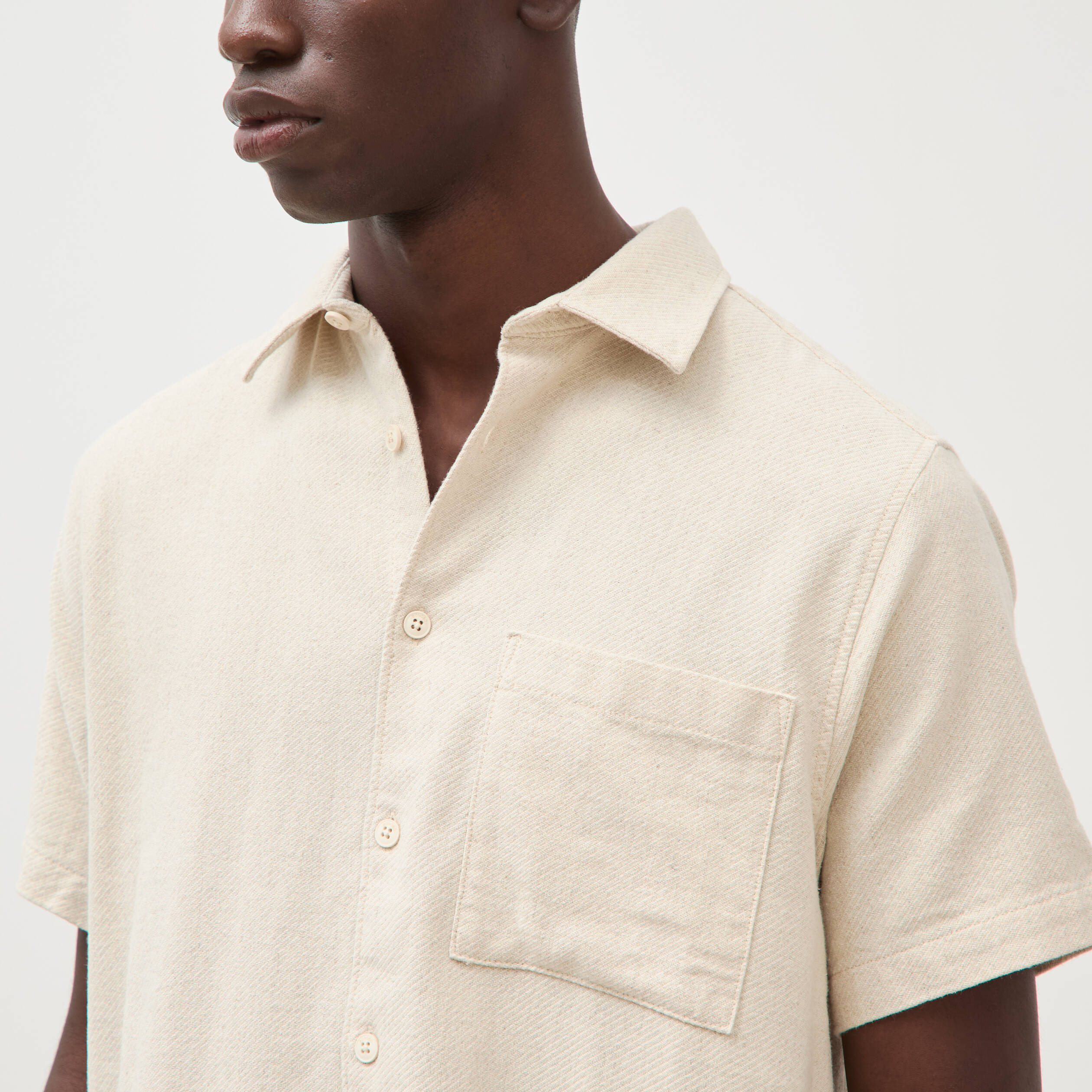 Chemise manches courtes col am&eacute;ricain sable homme