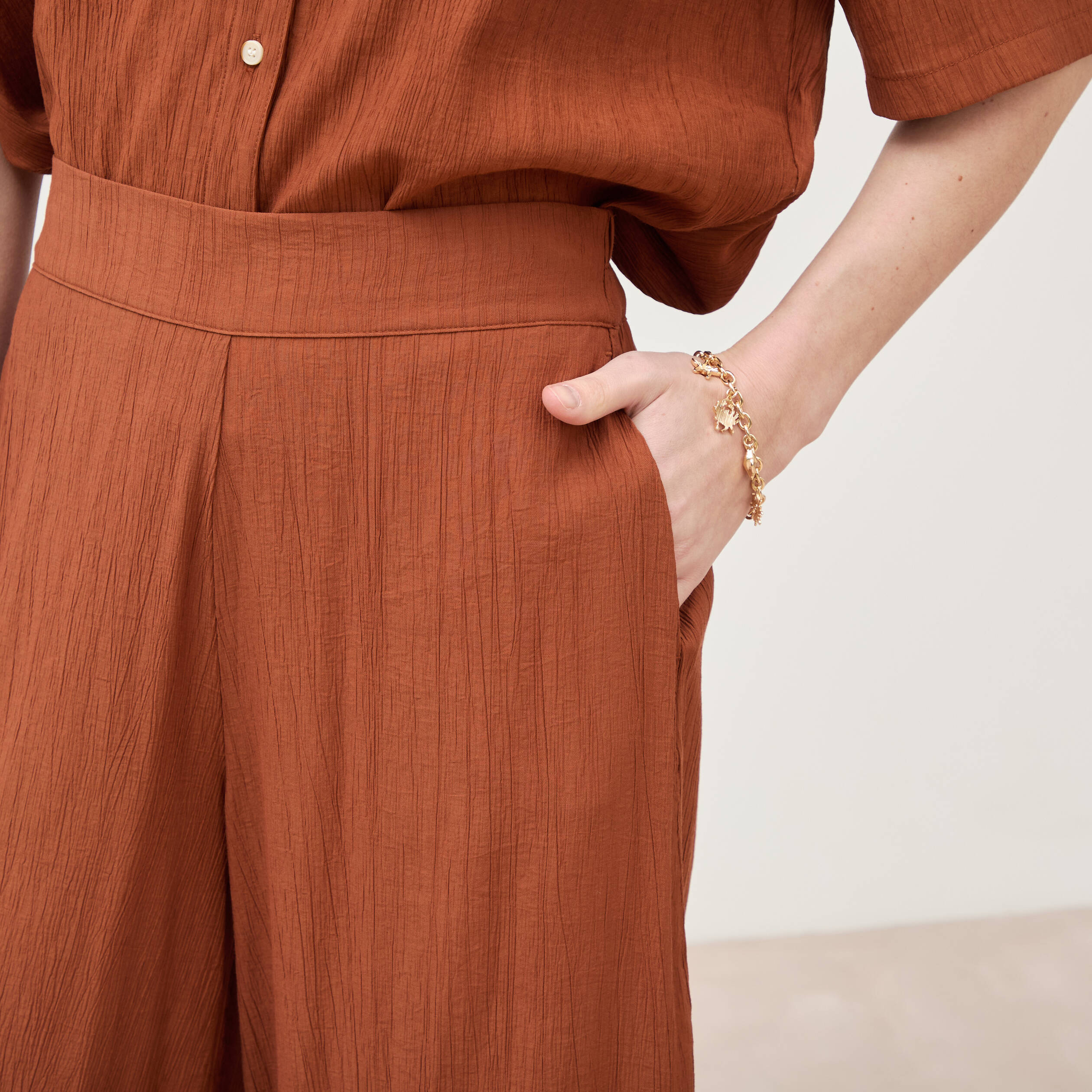 Pantalon large taille haute fluide marron femme