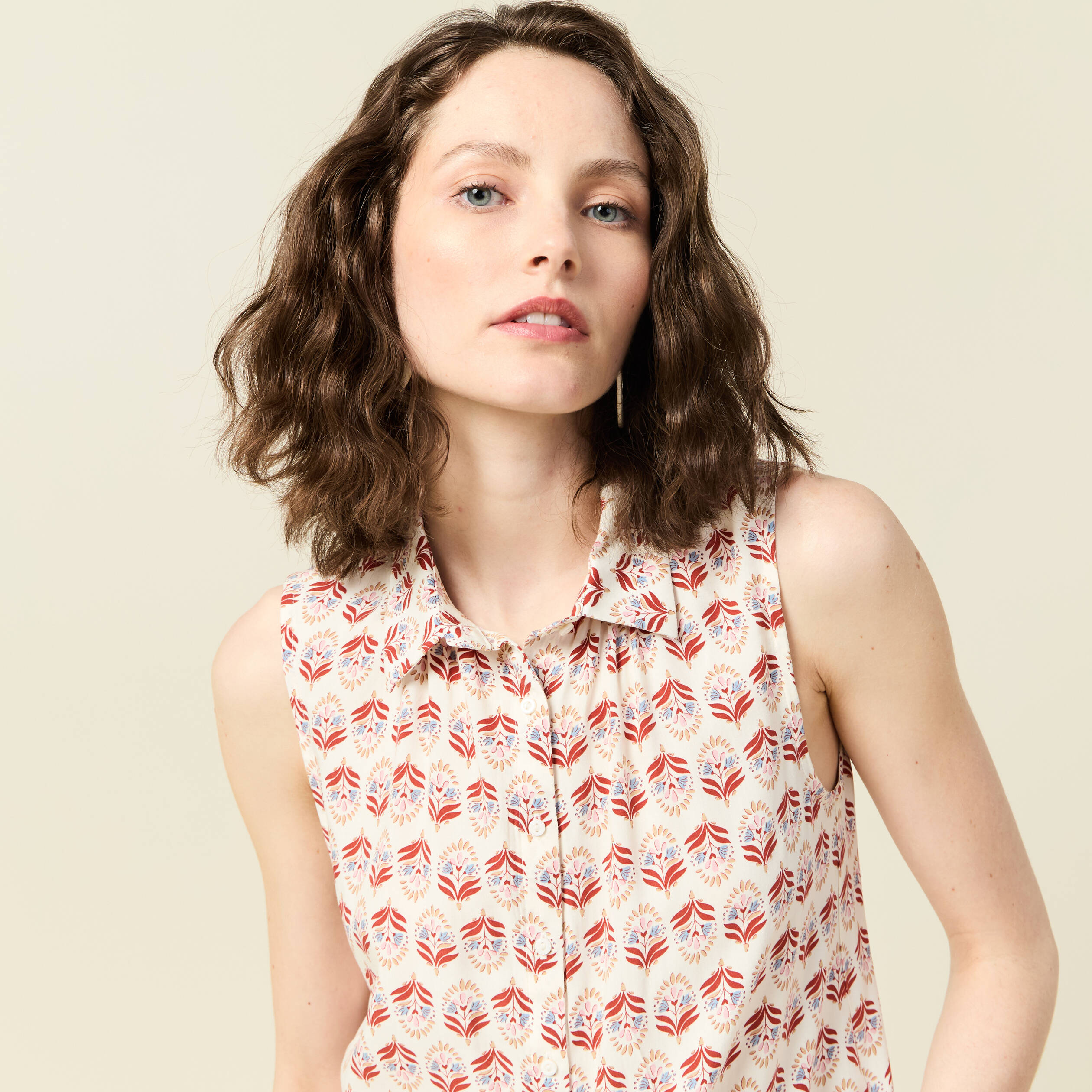 blouse sans manches ivoire femme Blouse sans manches ivoire femme