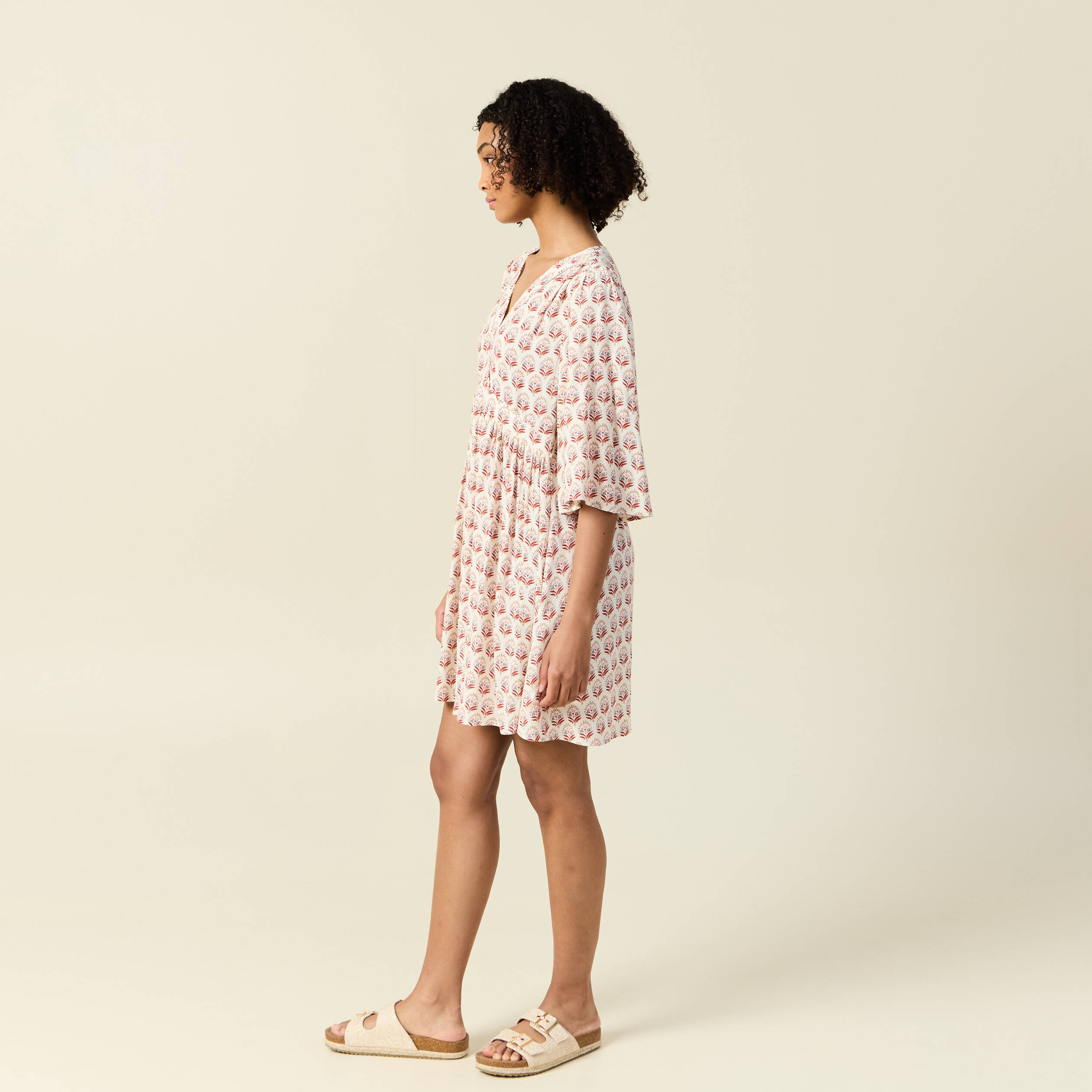 Robe &eacute;vas&eacute;e manches 3/4 ivoire femme