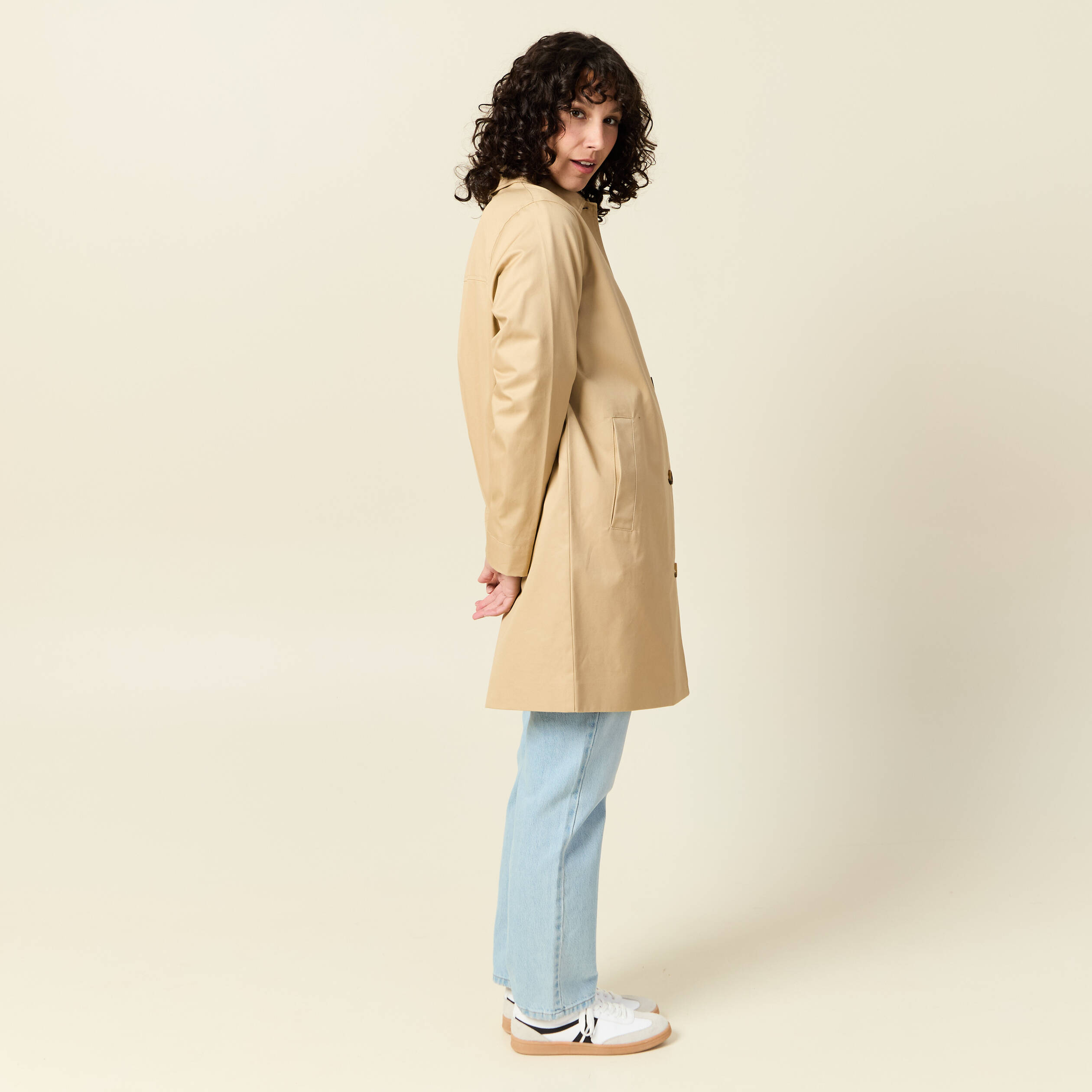 Trench long enduit beige femme