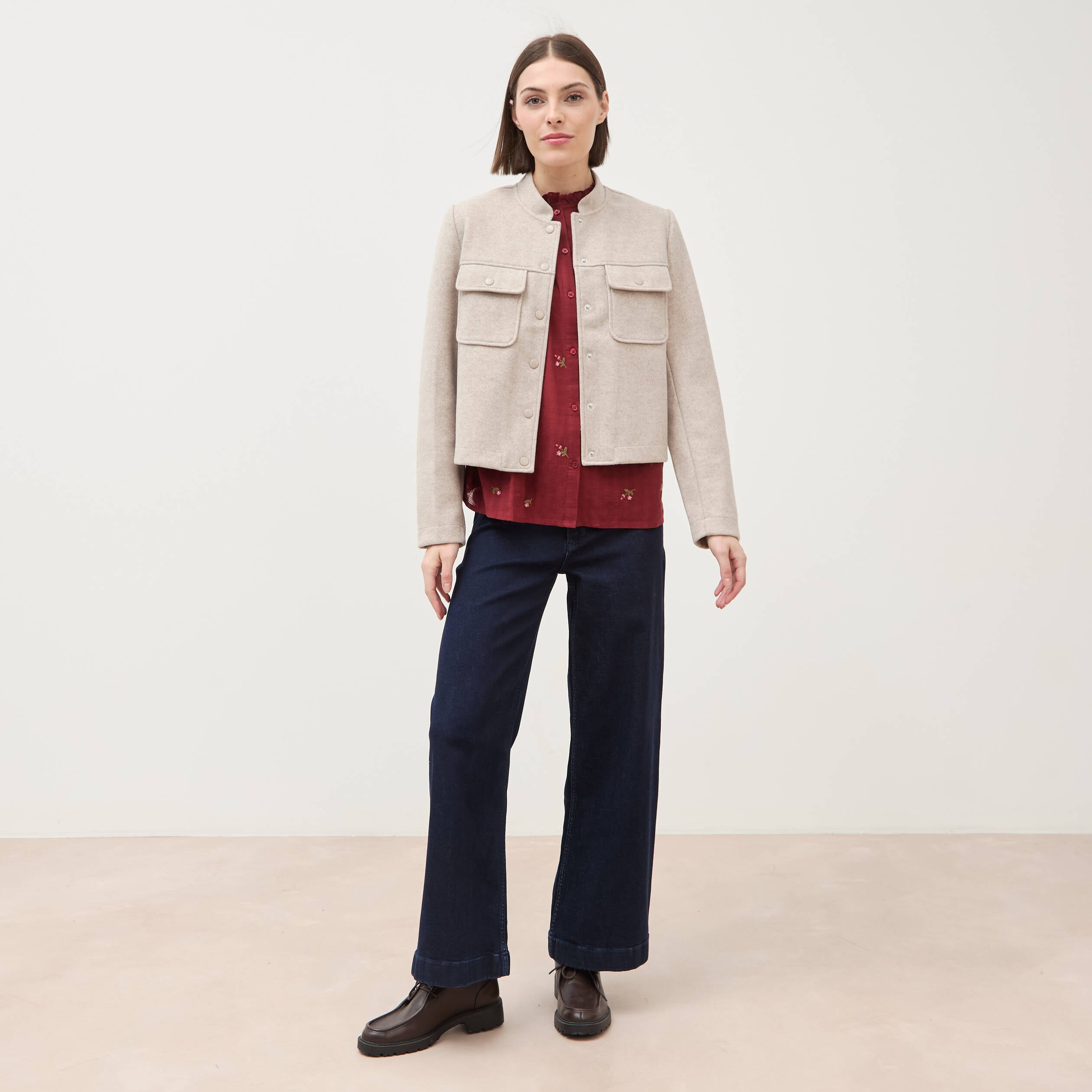 Chemise manches longues en coton brod&eacute;e bordeaux femme