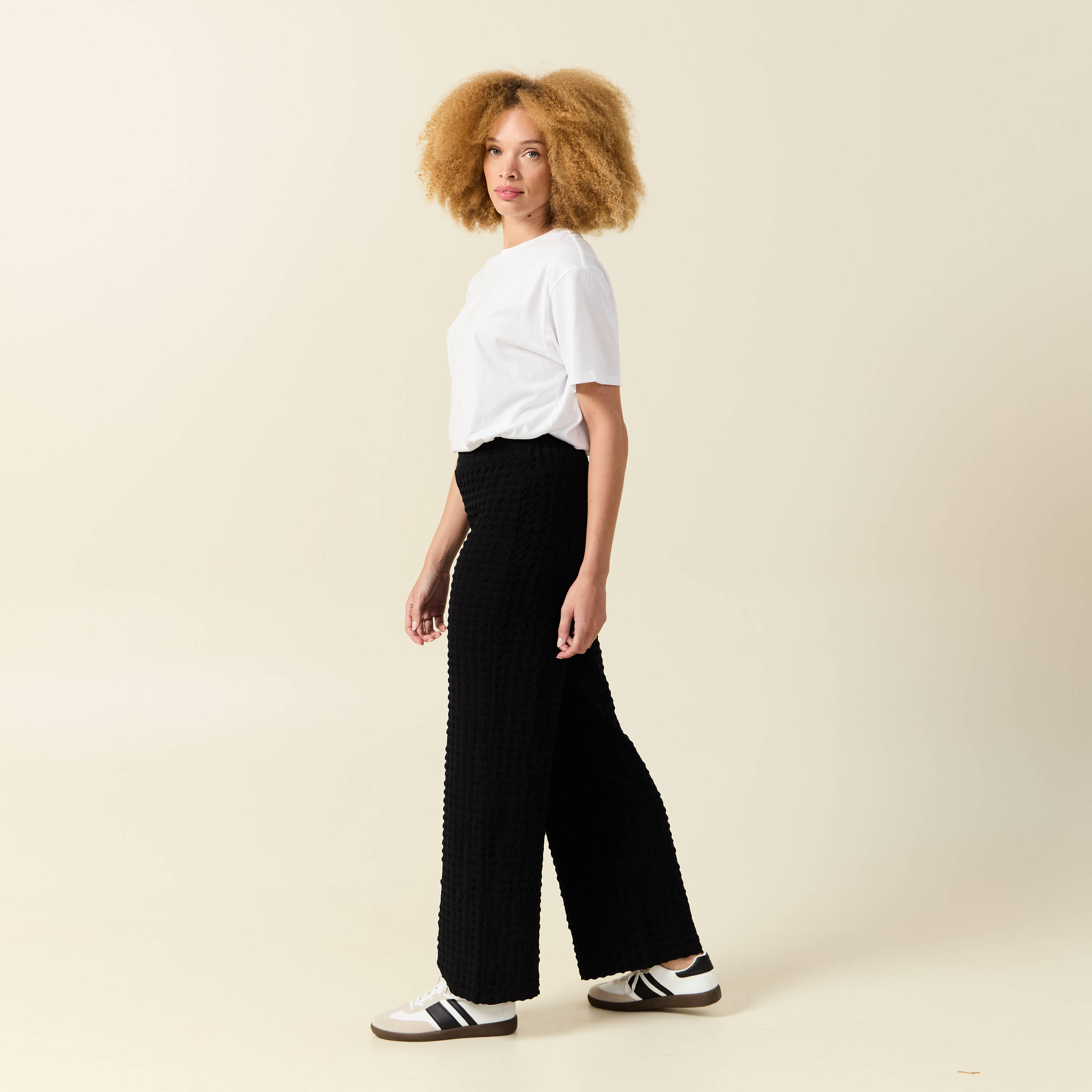 Pantalon loose taille haute fluide noir femme