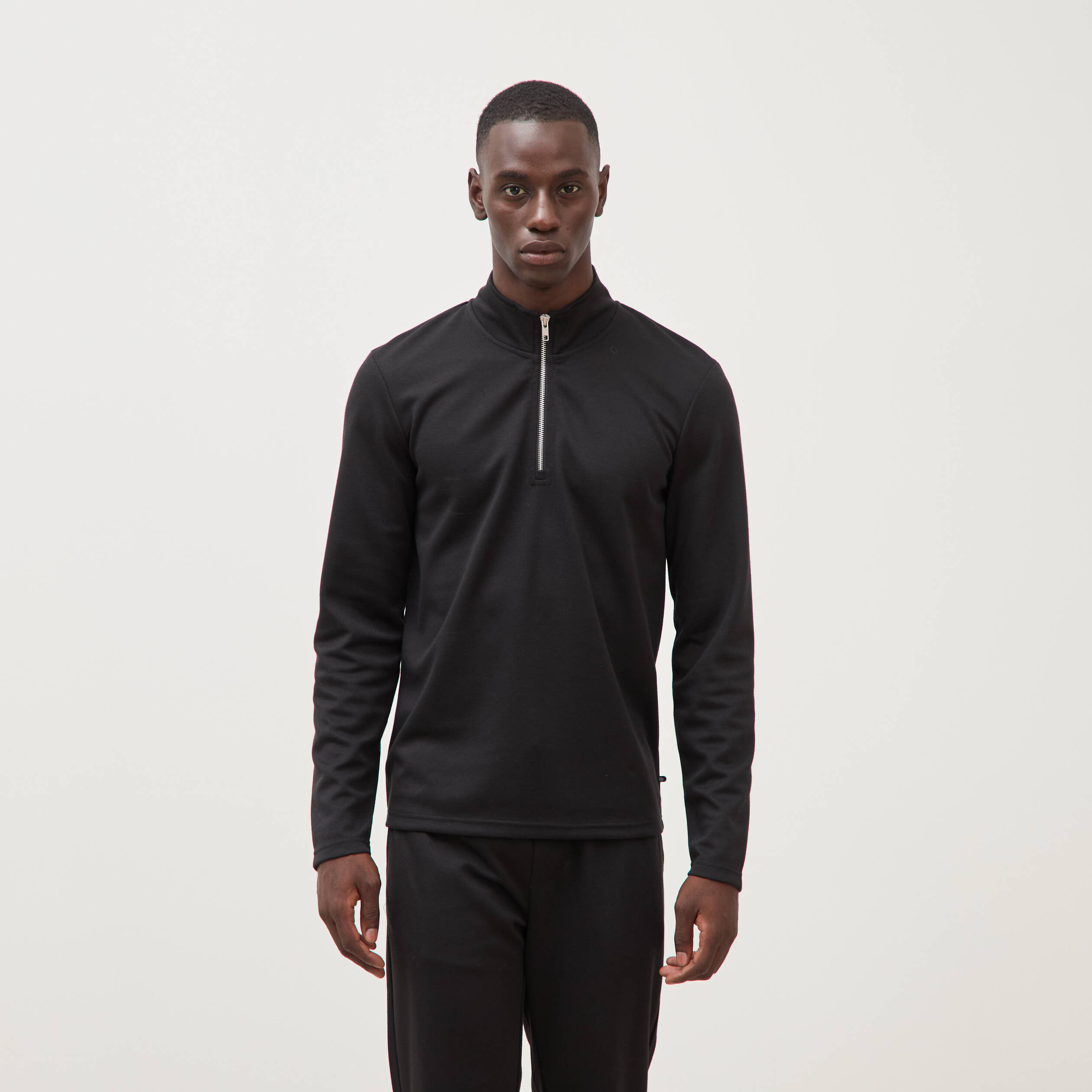 Sweat droit col montant manches longues noir homme