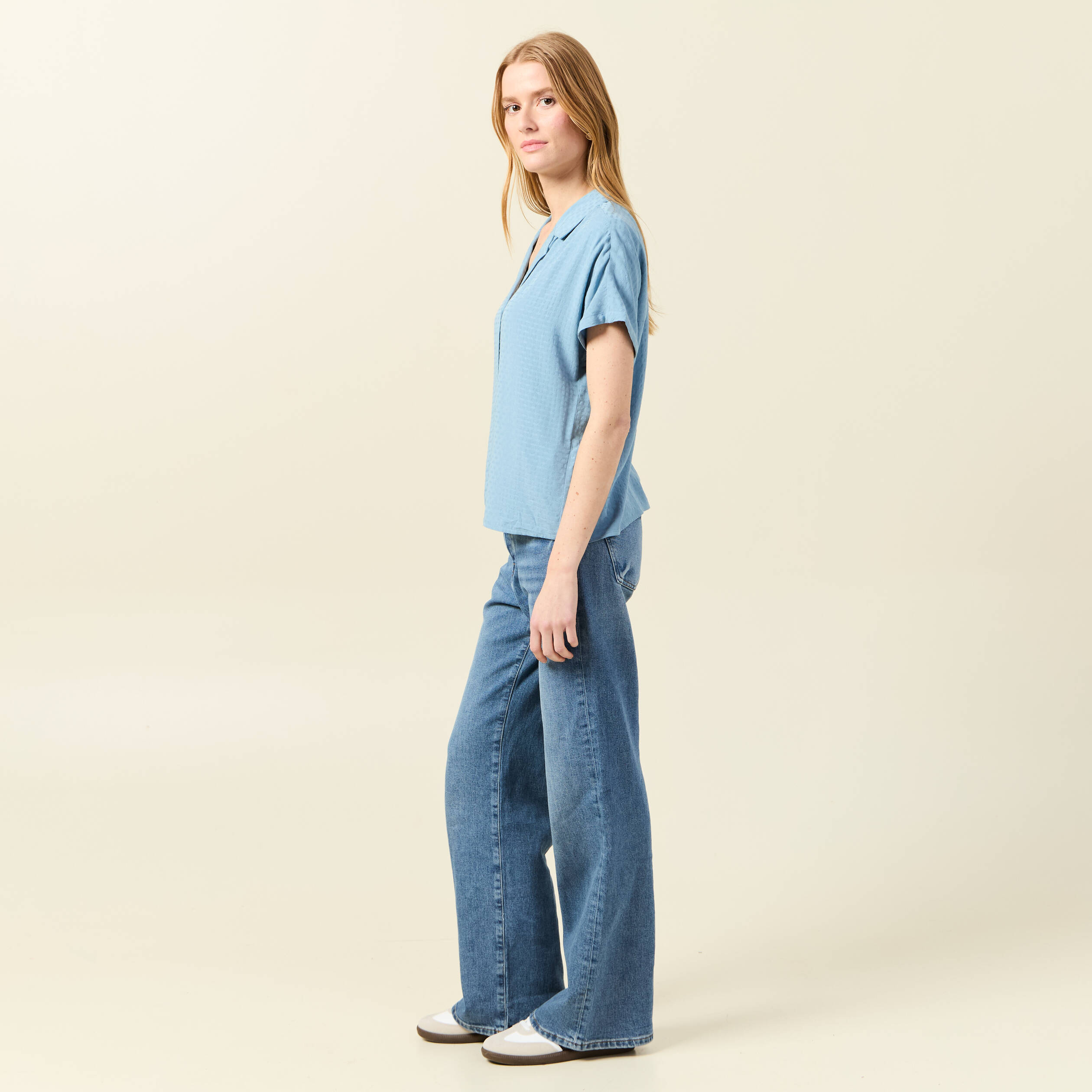 Chemise manches courtes bleu clair femme