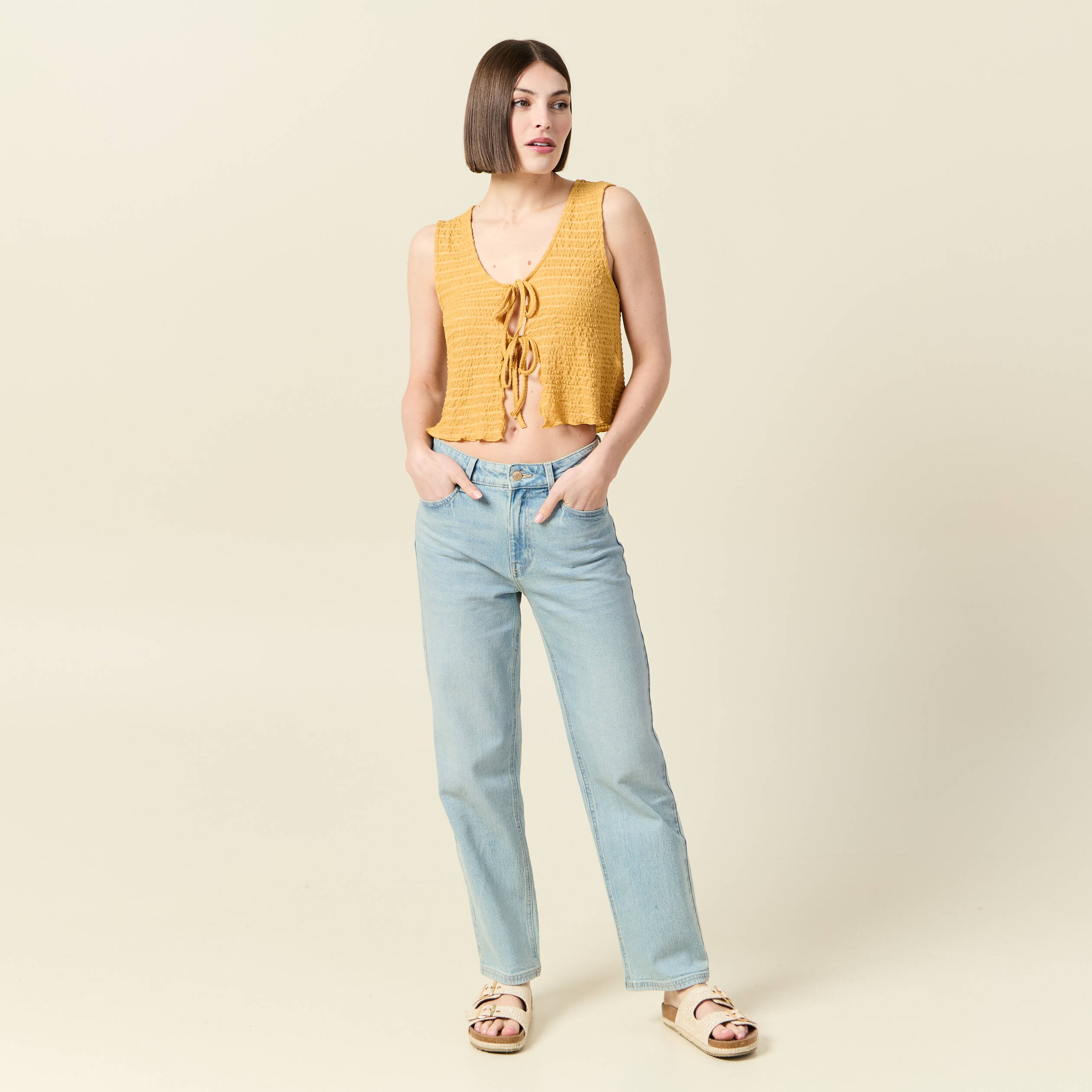 debardeur droit cropped col rond jaune moutarde femme Débardeur droit cropped col rond jaune moutarde femme