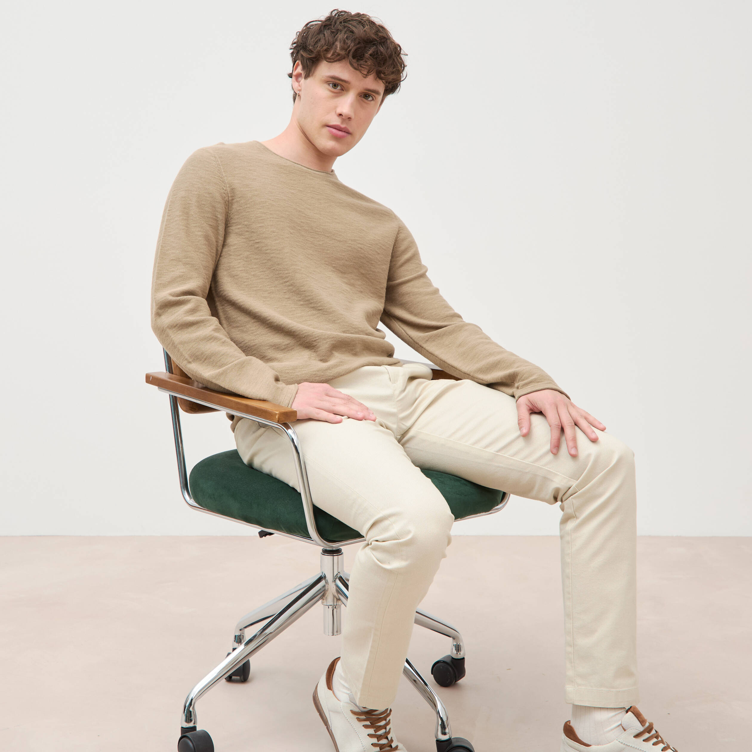 Pull fin en coton manches longues vert olive homme