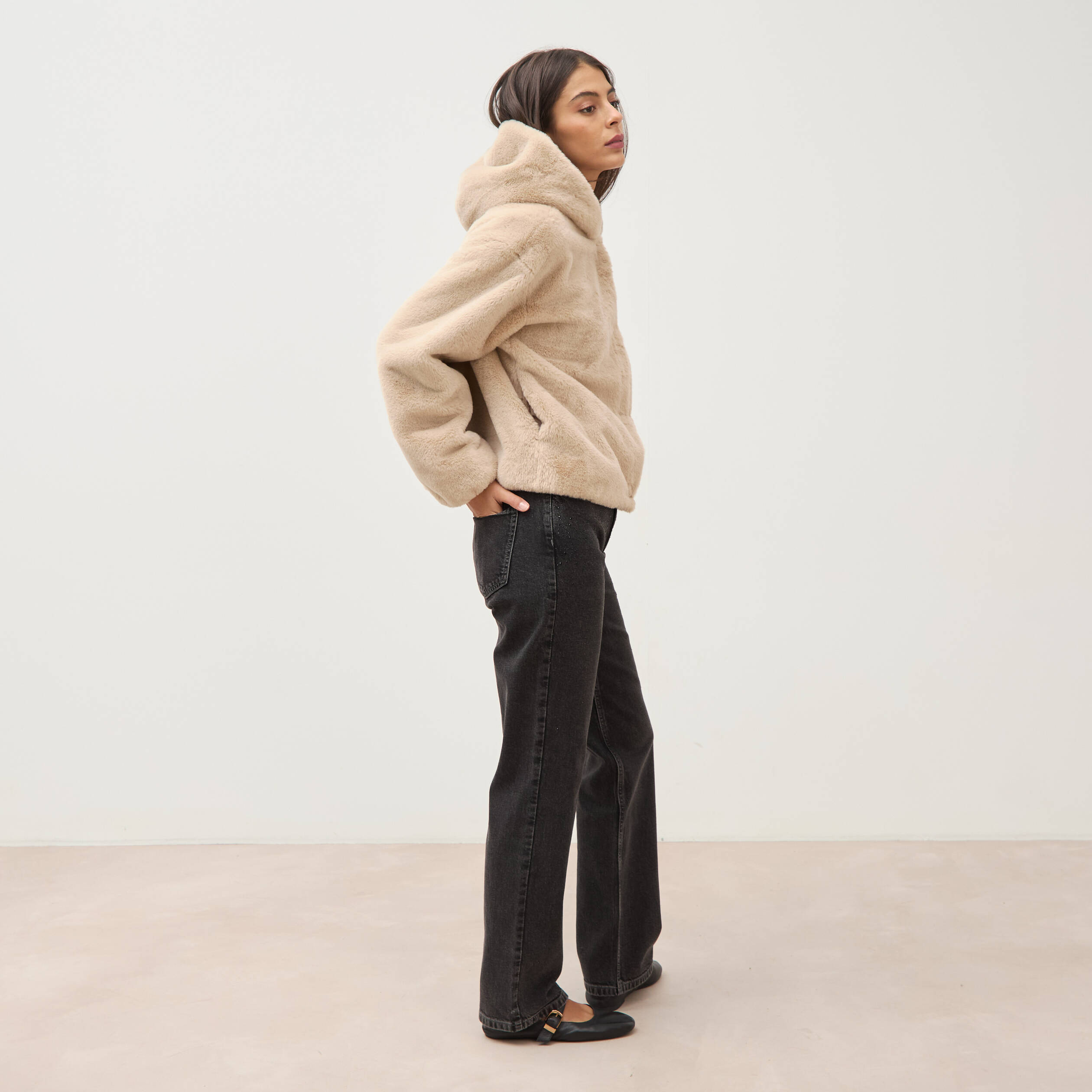 Blouson ample court col montant beige femme