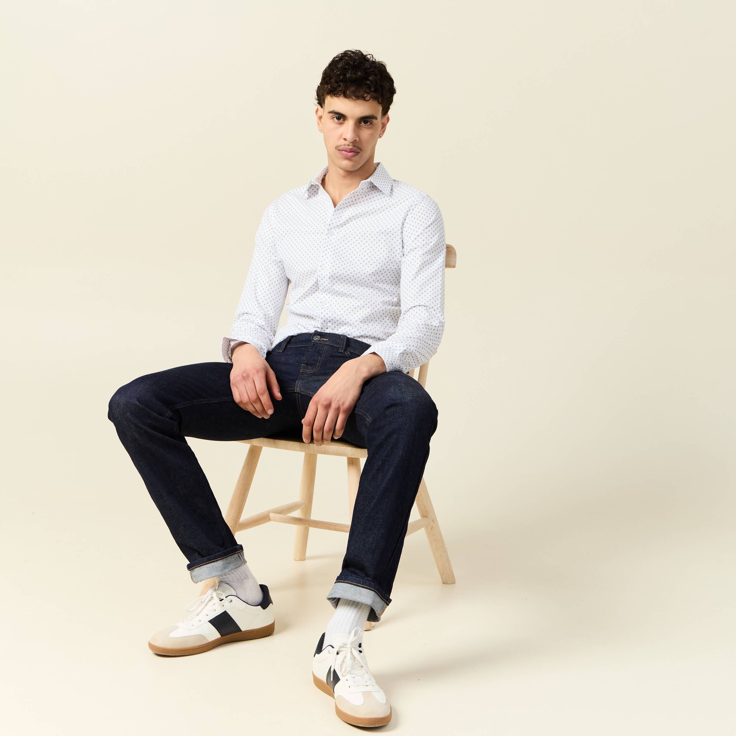 Chemise cintr&eacute;e en coton manches longues blanc homme