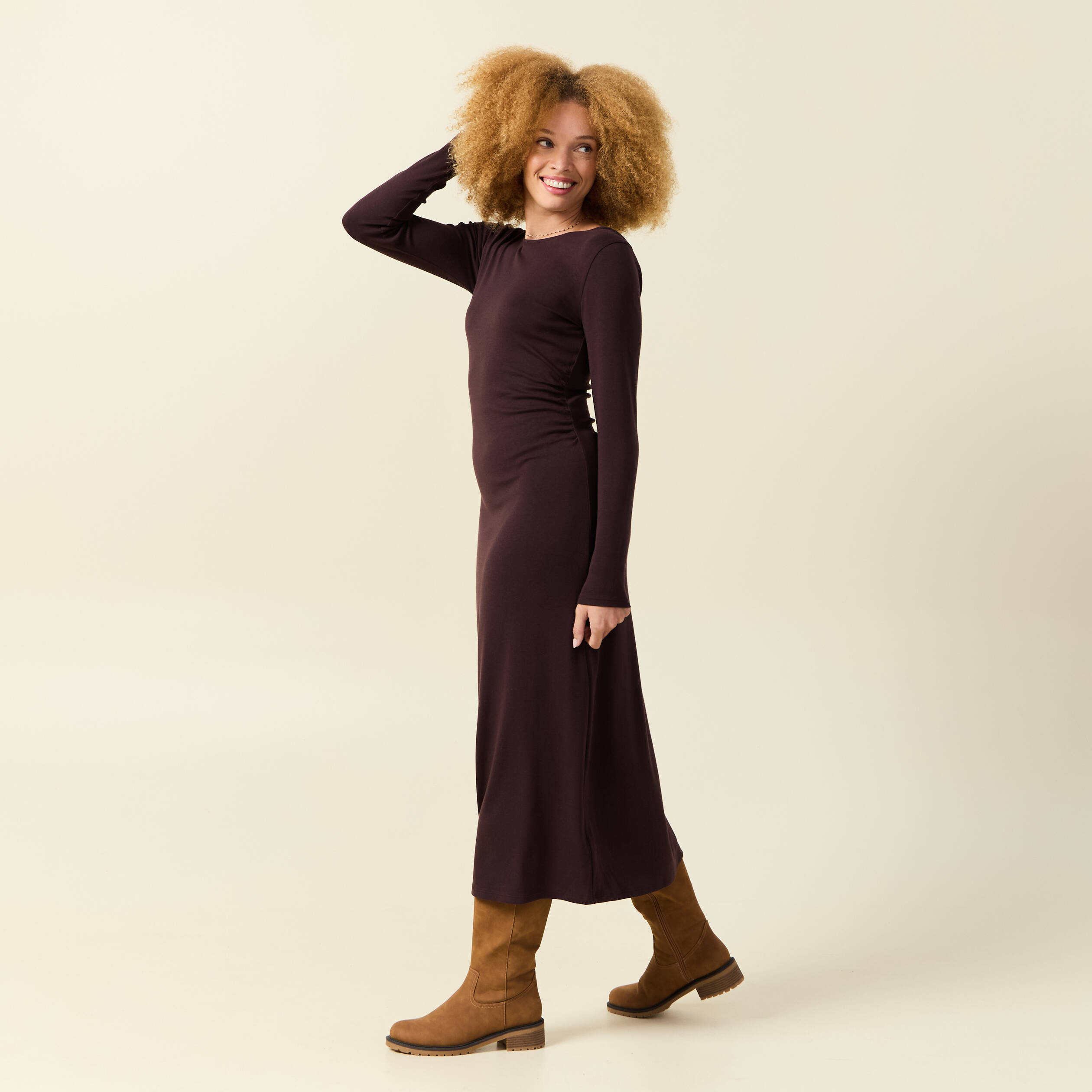 Robe manches longues en maille marron fonc&eacute; femme