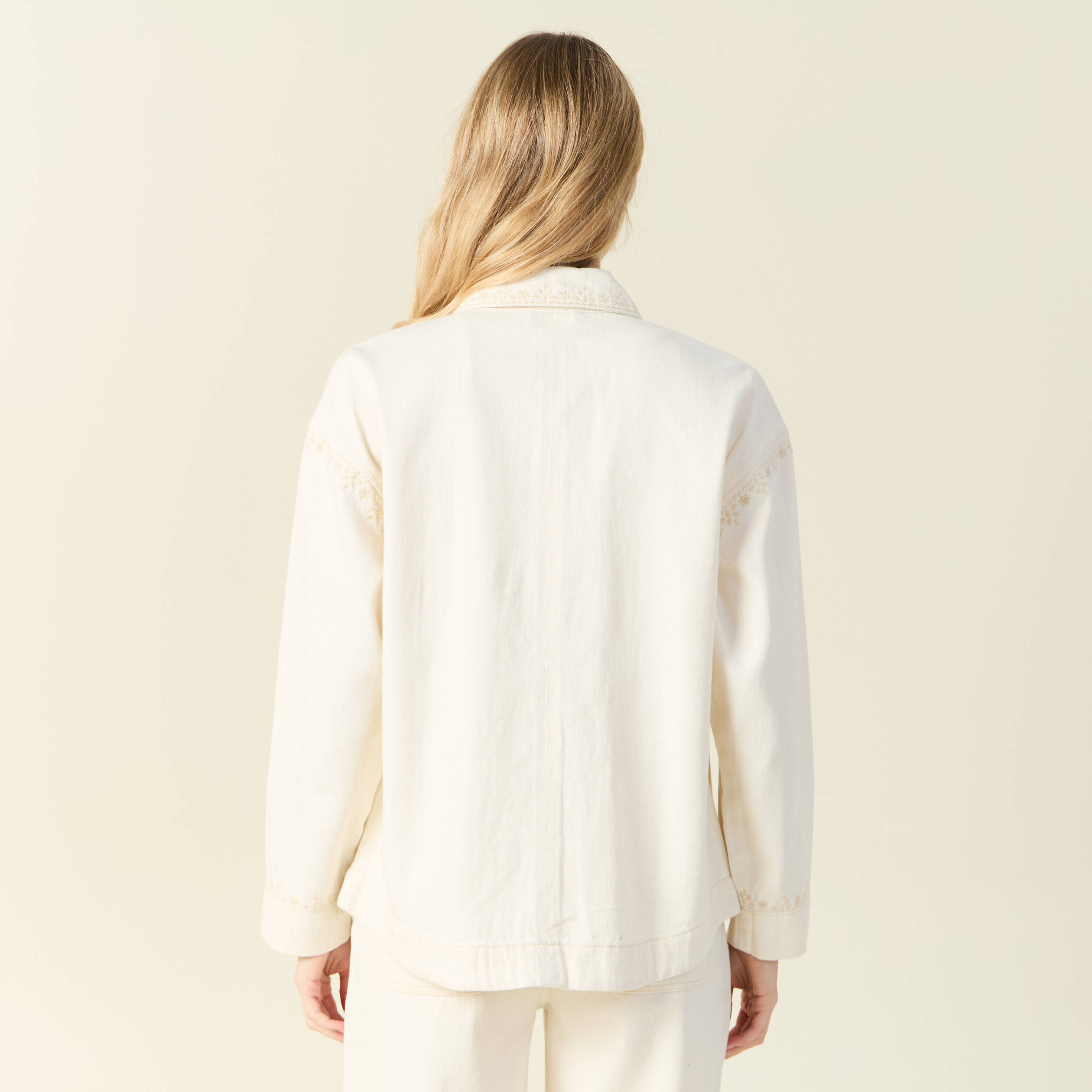 blouson boutonne brode denim blanc femme Blouson boutonné brodé denim blanc femme