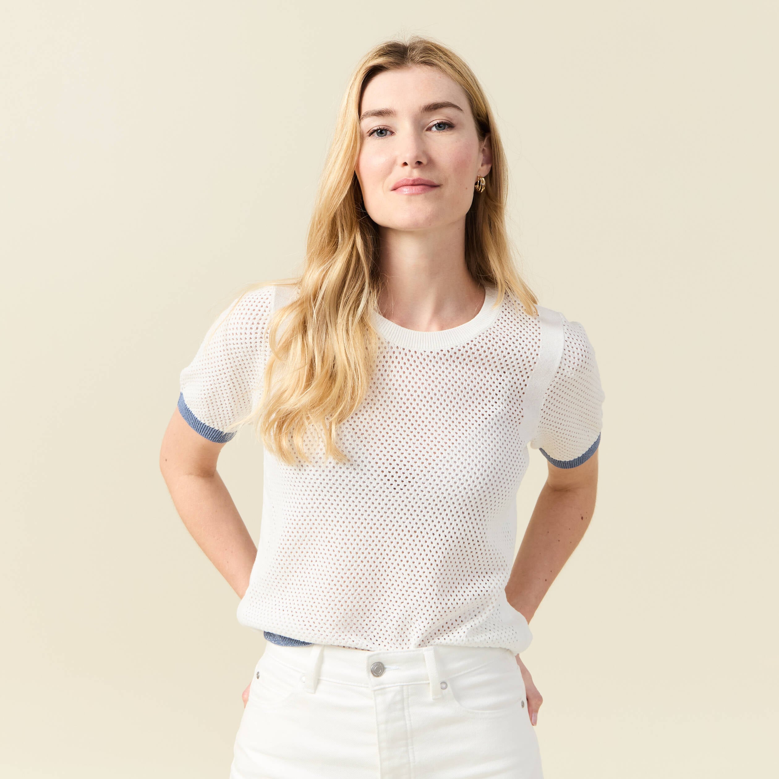 Pull manches courtes ajour&eacute; ecru femme
