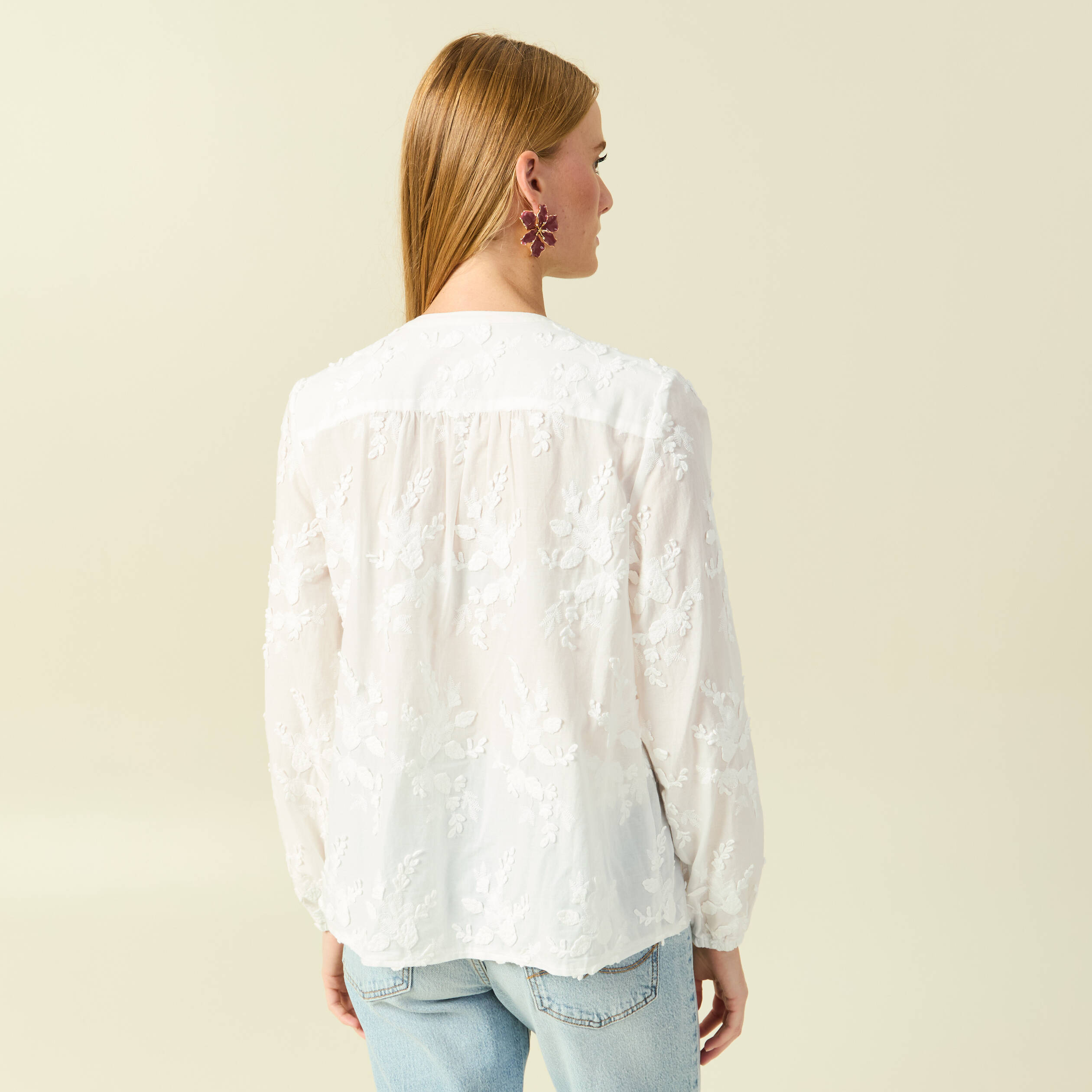 Chemise col rond manches longues brod&eacute;e ecru femme