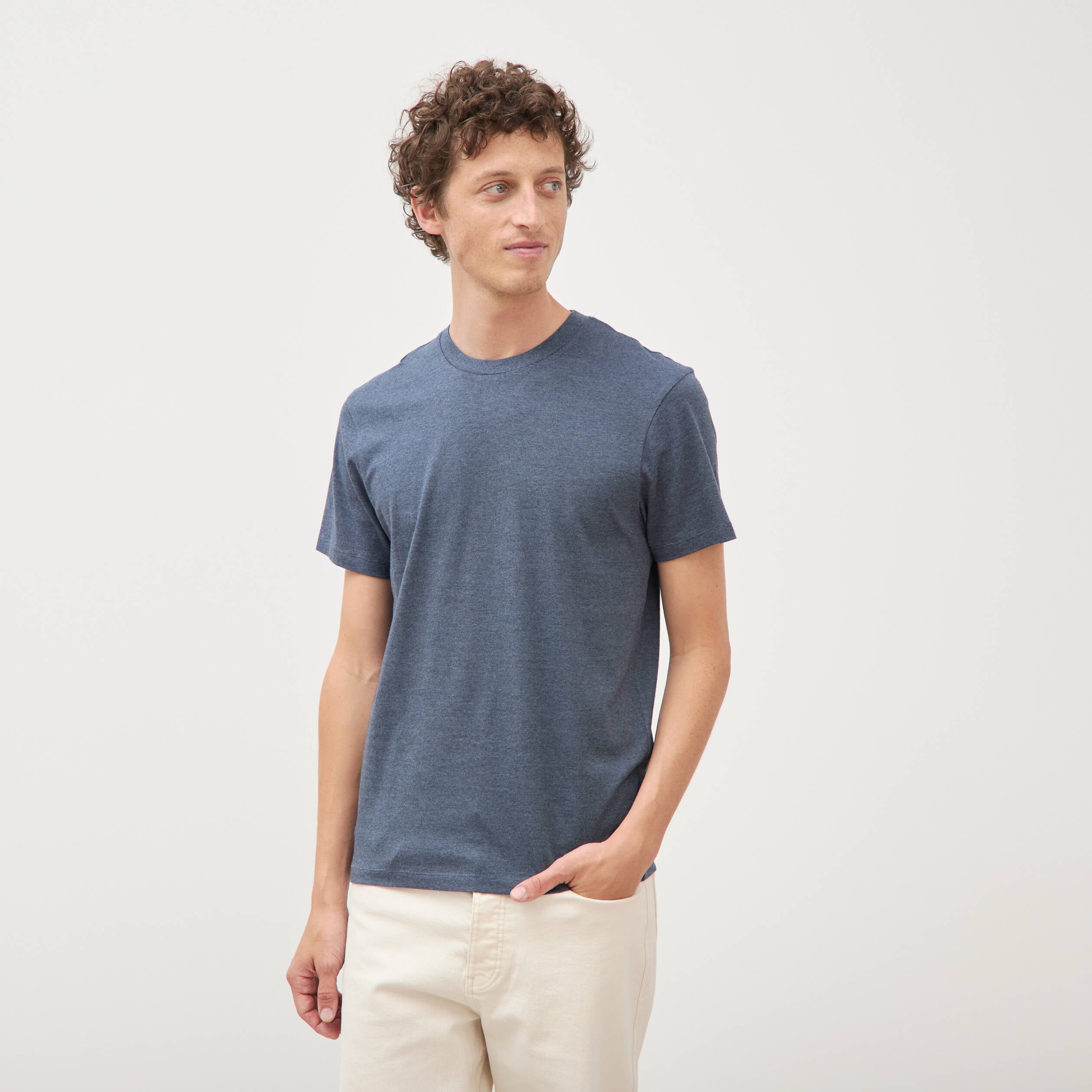 T-shirt cintr&eacute; col rond manches courtes bleu gris homme
