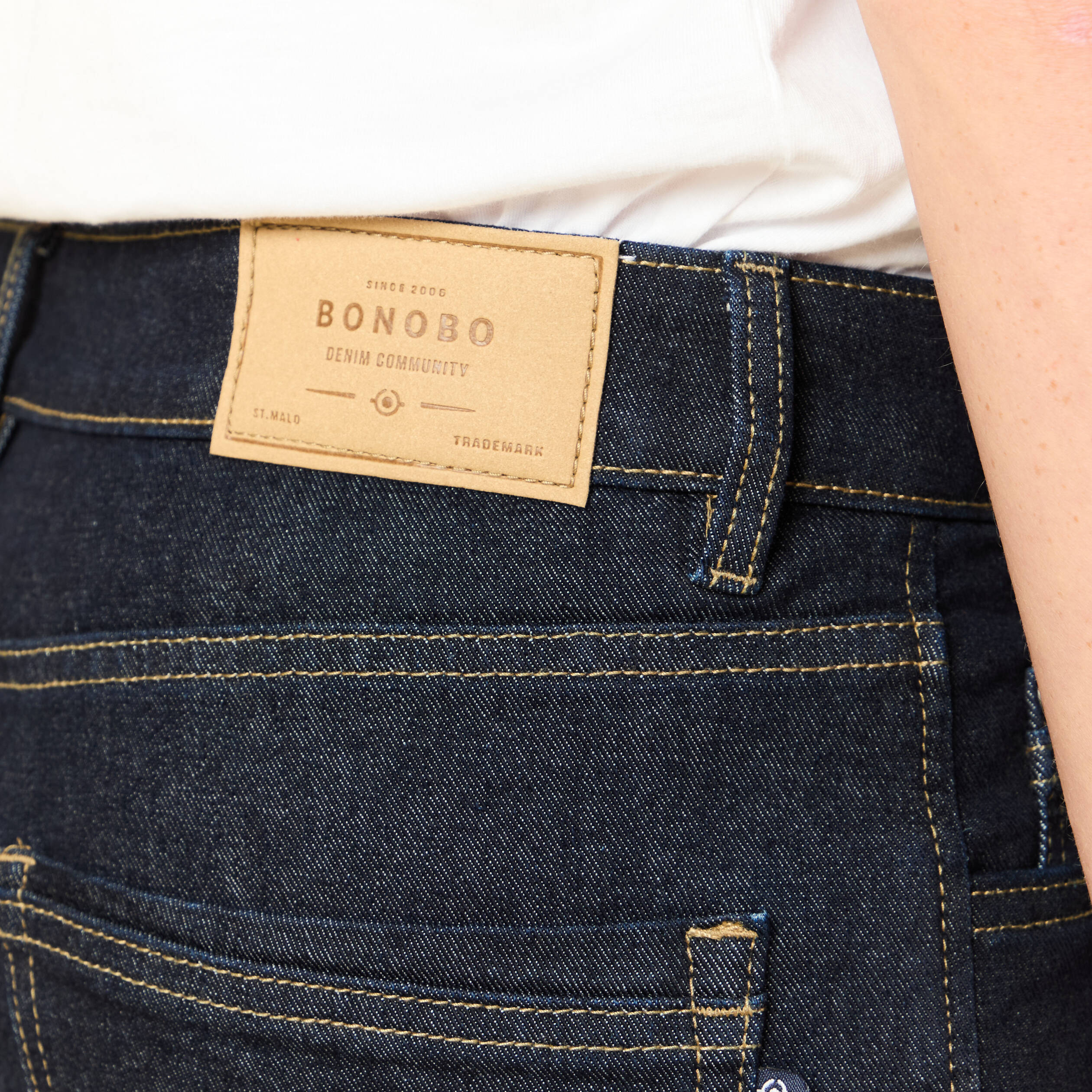 Jeans slim 5 poches longueur 32 denim brut clean homme