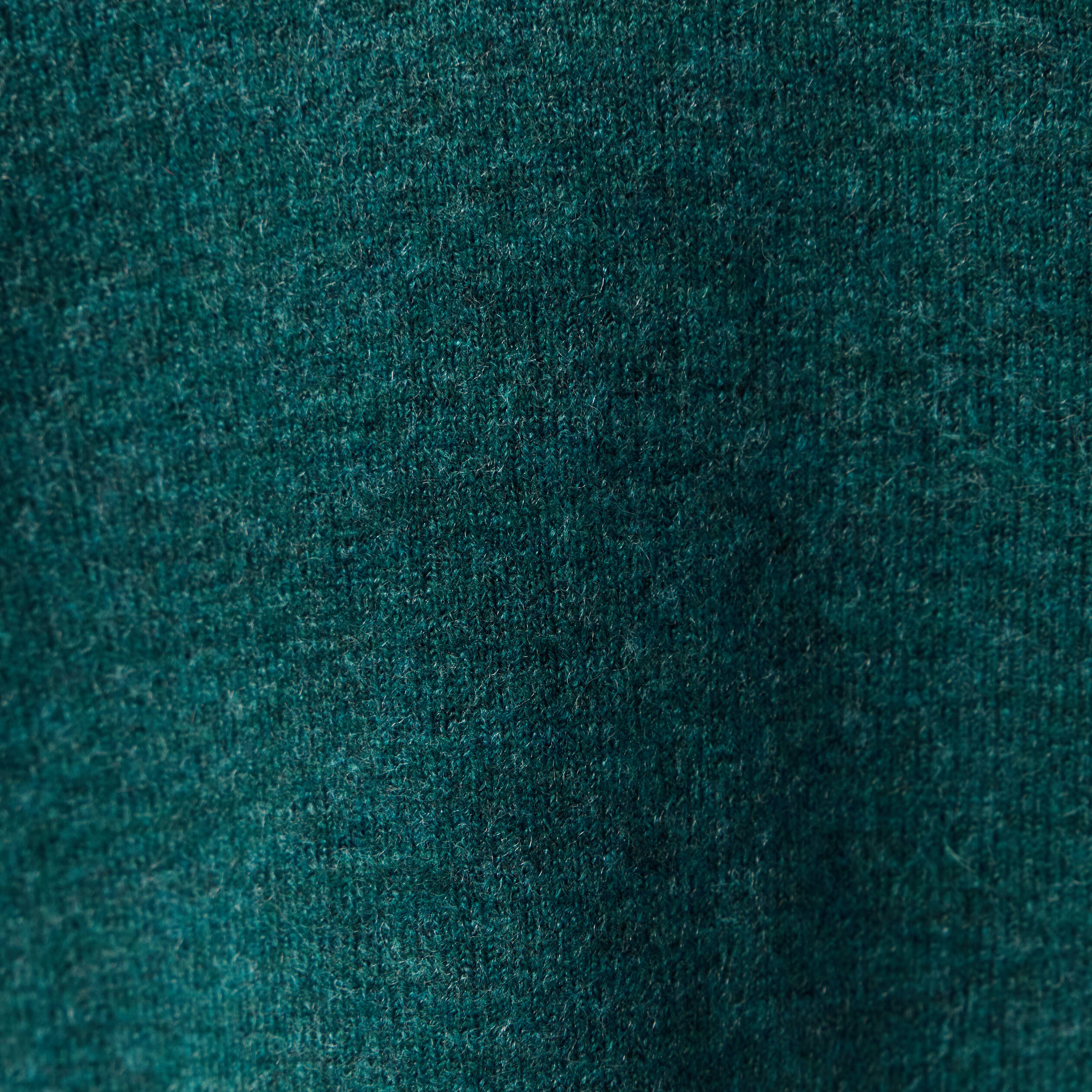 Pull manches longues col en V vert fonc&eacute; femme