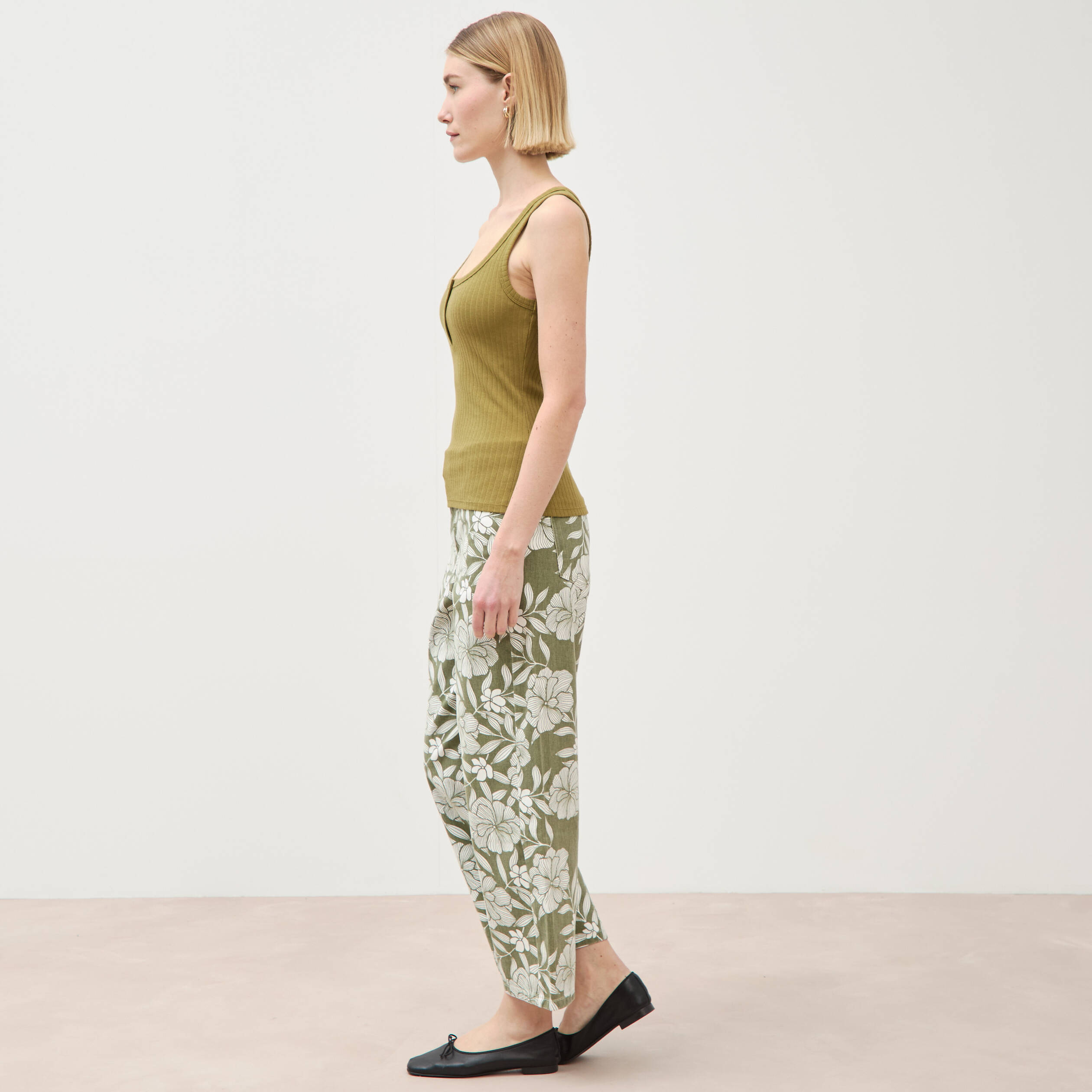 D&eacute;bardeur sans manches vert kaki femme