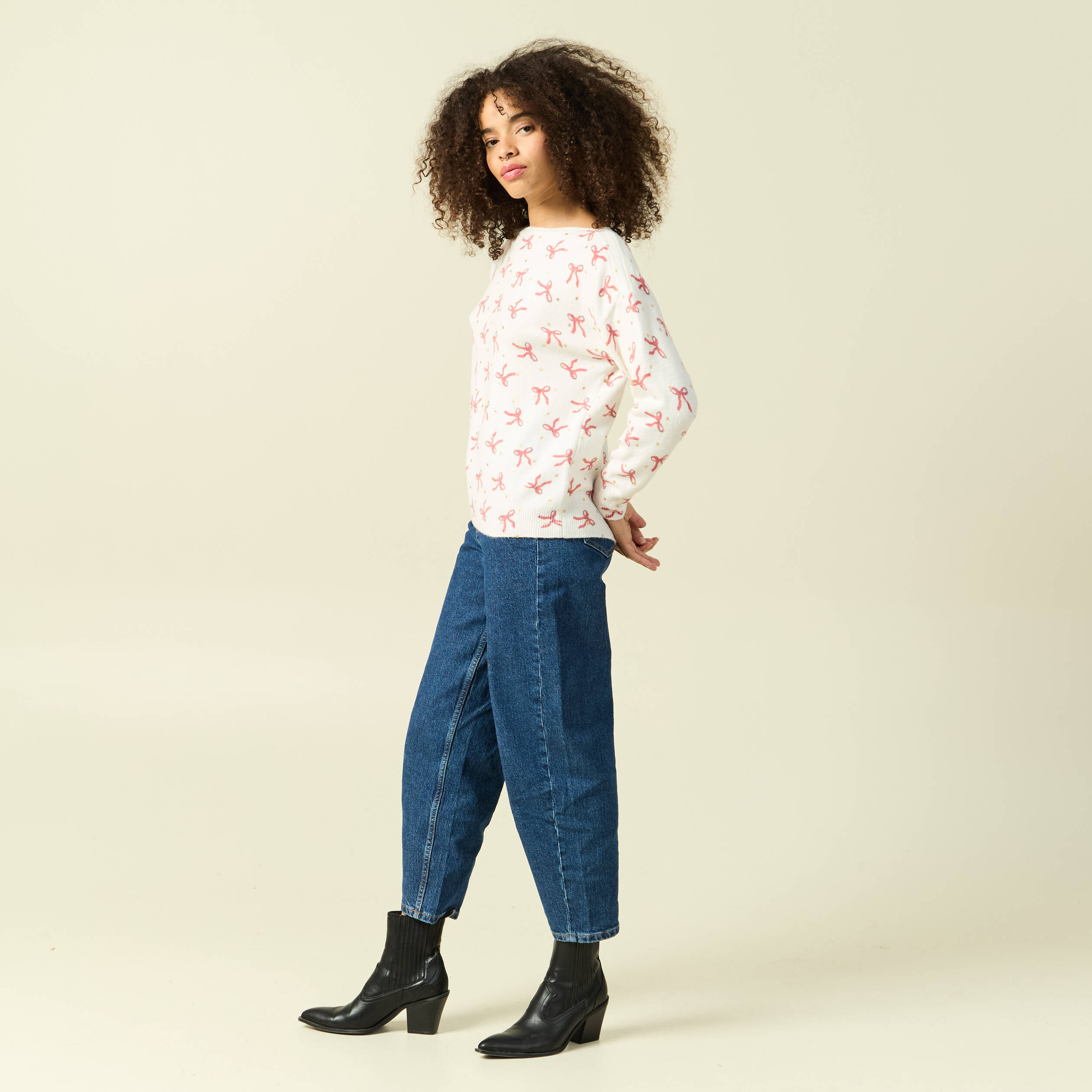 Pull de no&euml;l col bateau manches longues creme femme