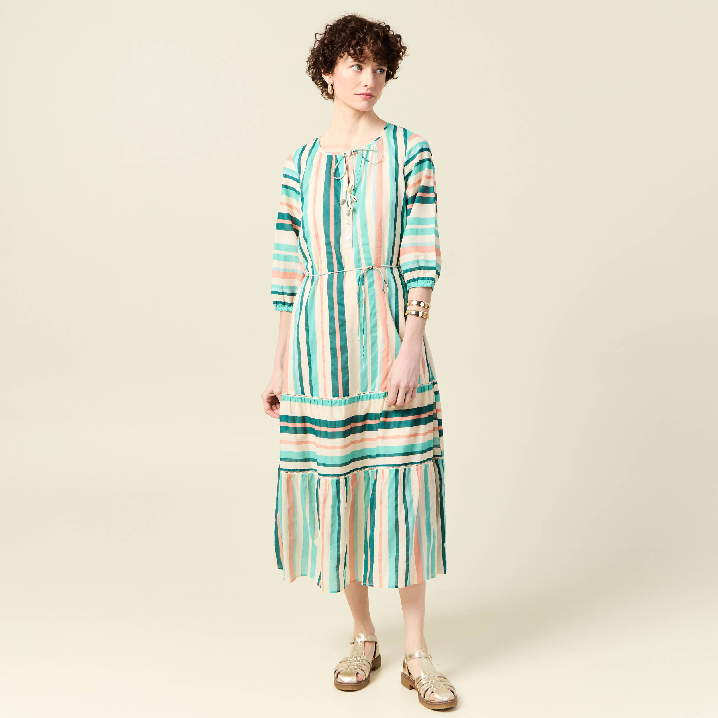 Robe longue &eacute;vas&eacute;e noeuds blanc femme